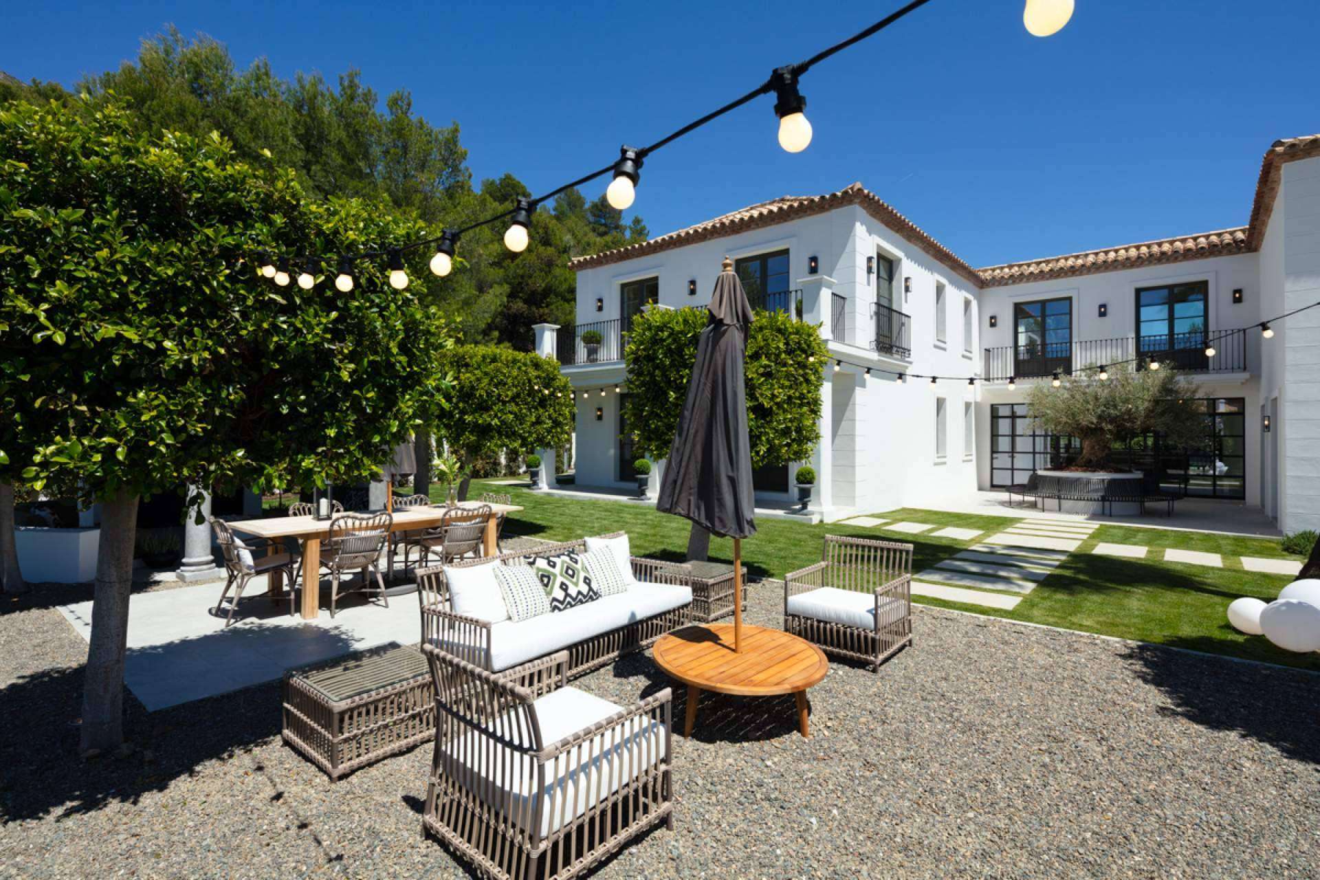 Zeuthen & Company dispone de un amplio catálogo de villas de lujo en Marbella