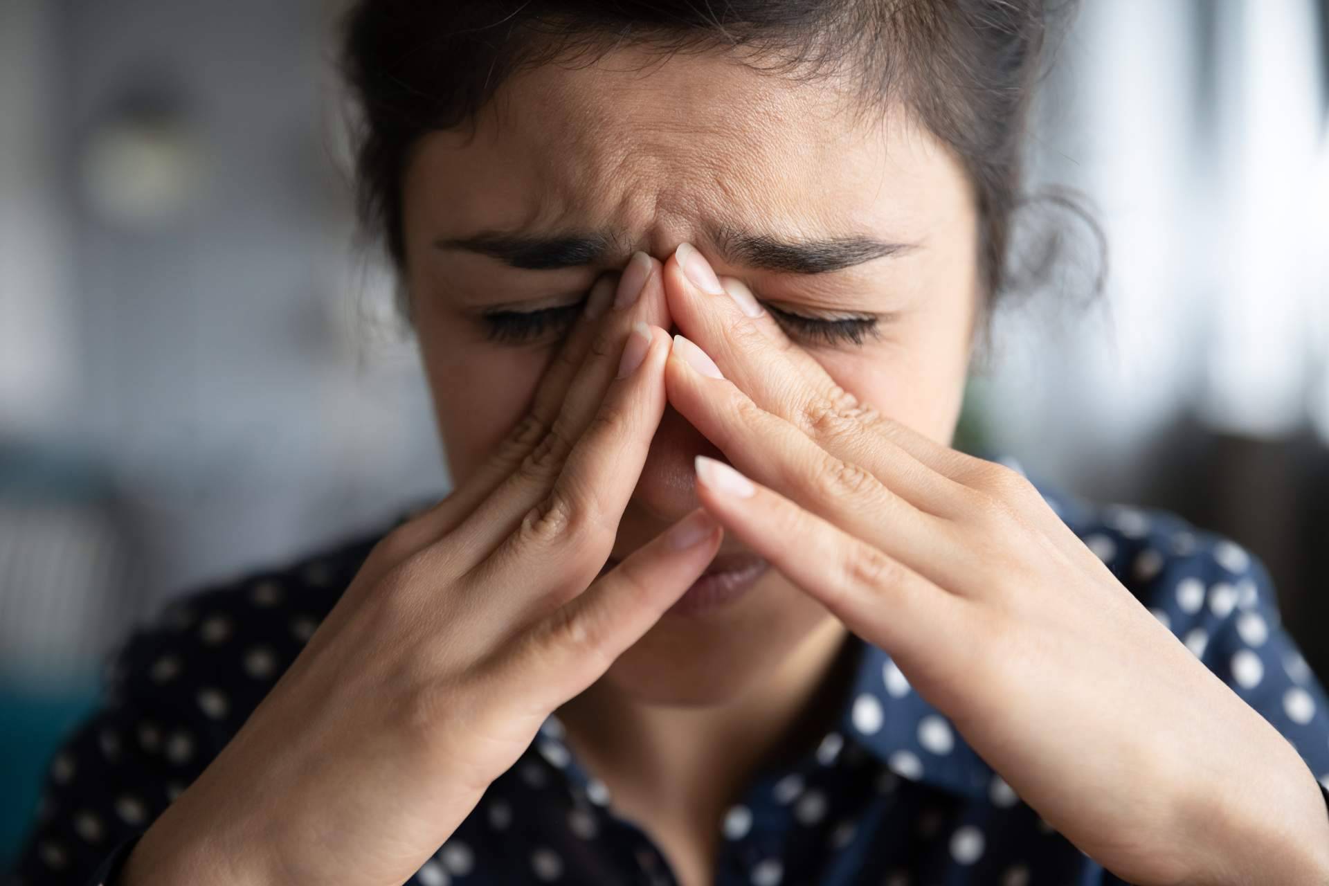 Los tipos de dolores de cabeza y su tratamiento, con iXalud