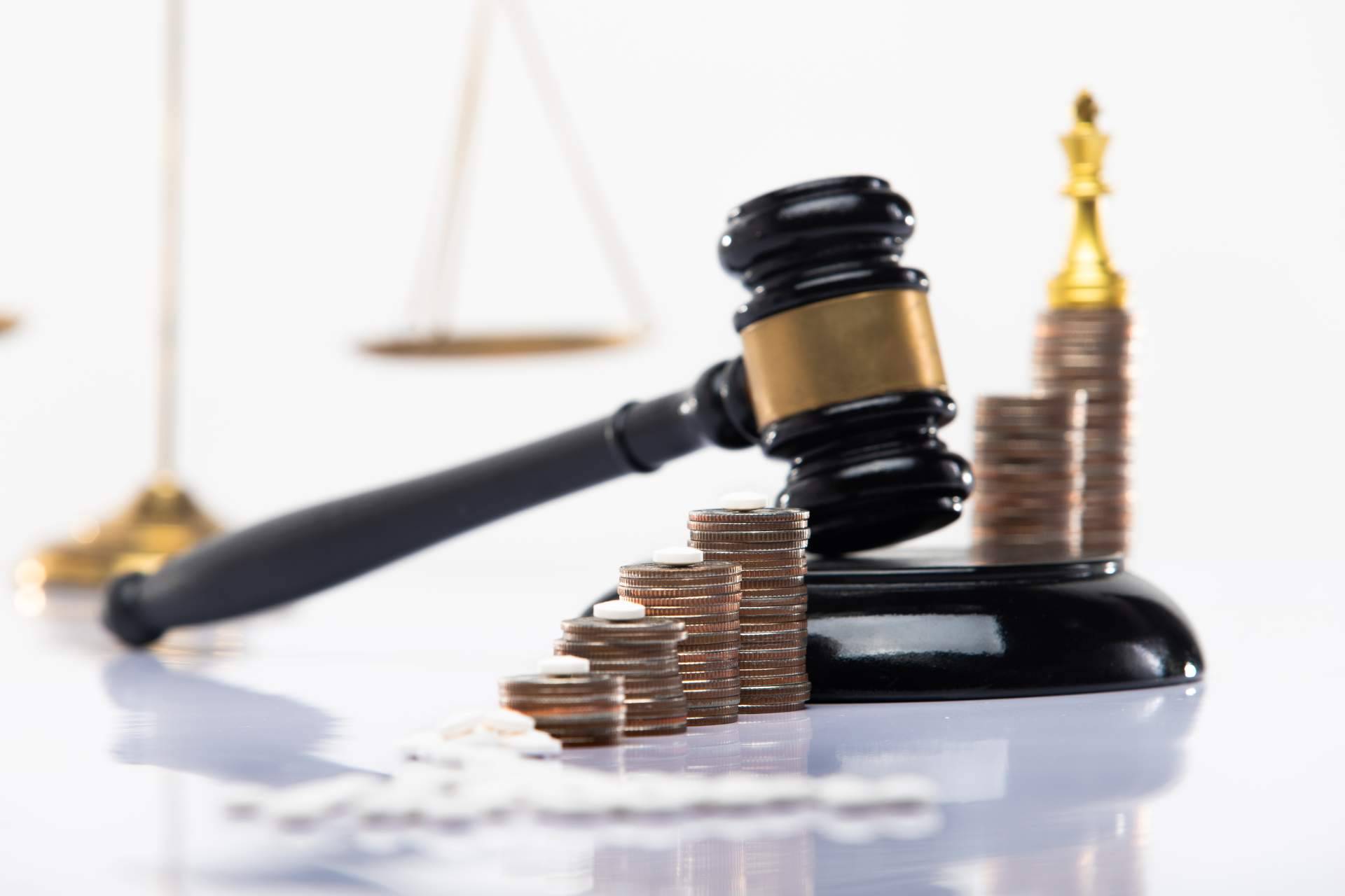 Trabajadora de 54 años consigue la exoneración de 61.000 euros de deuda en Villajoyosa, Alicante