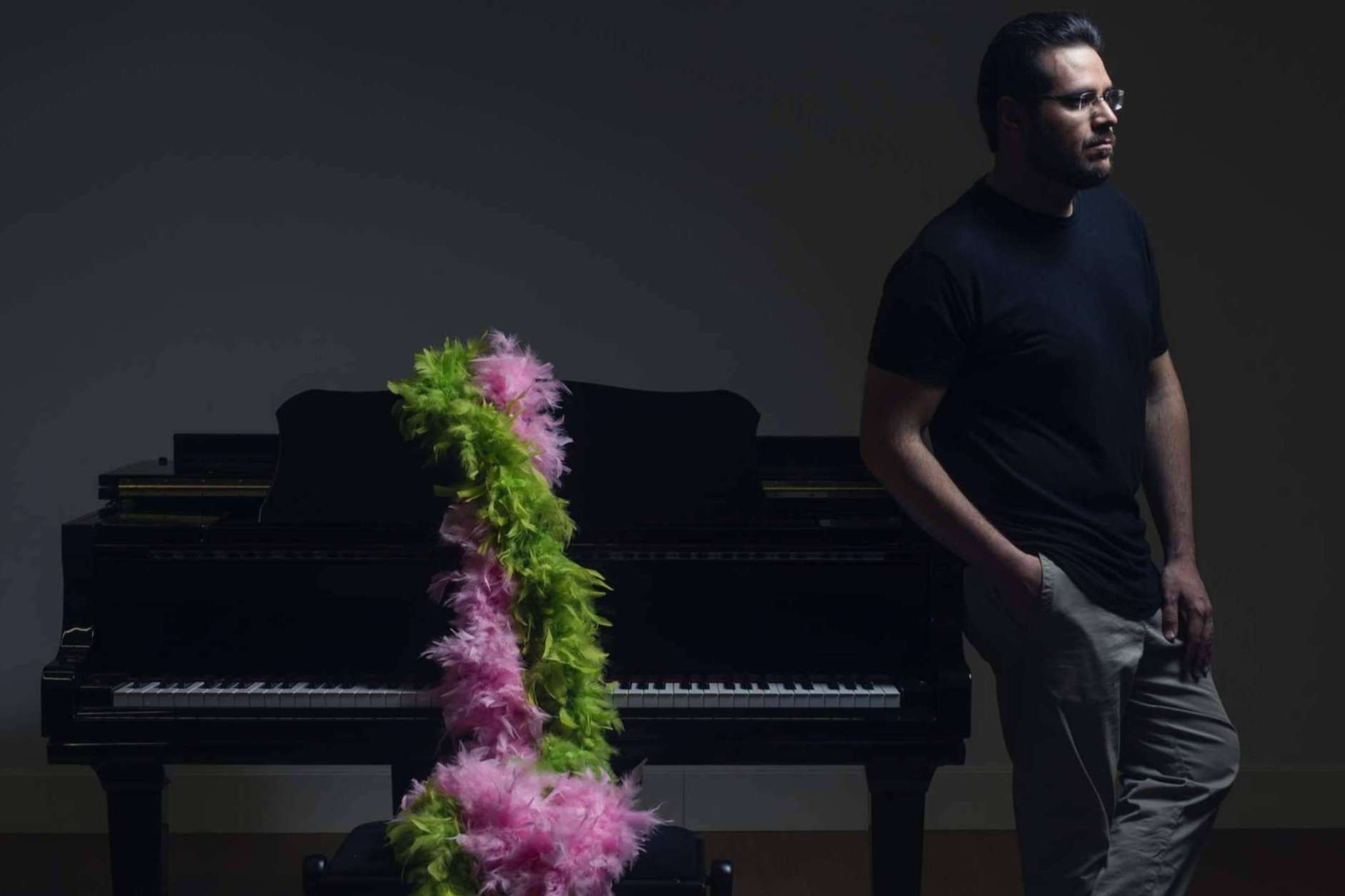 Mongibello Island, el álbum debut del pianista de jazz Andre JahJah, en formato trío e inspirado en El talento de Mr. Ripley, ya está disponible