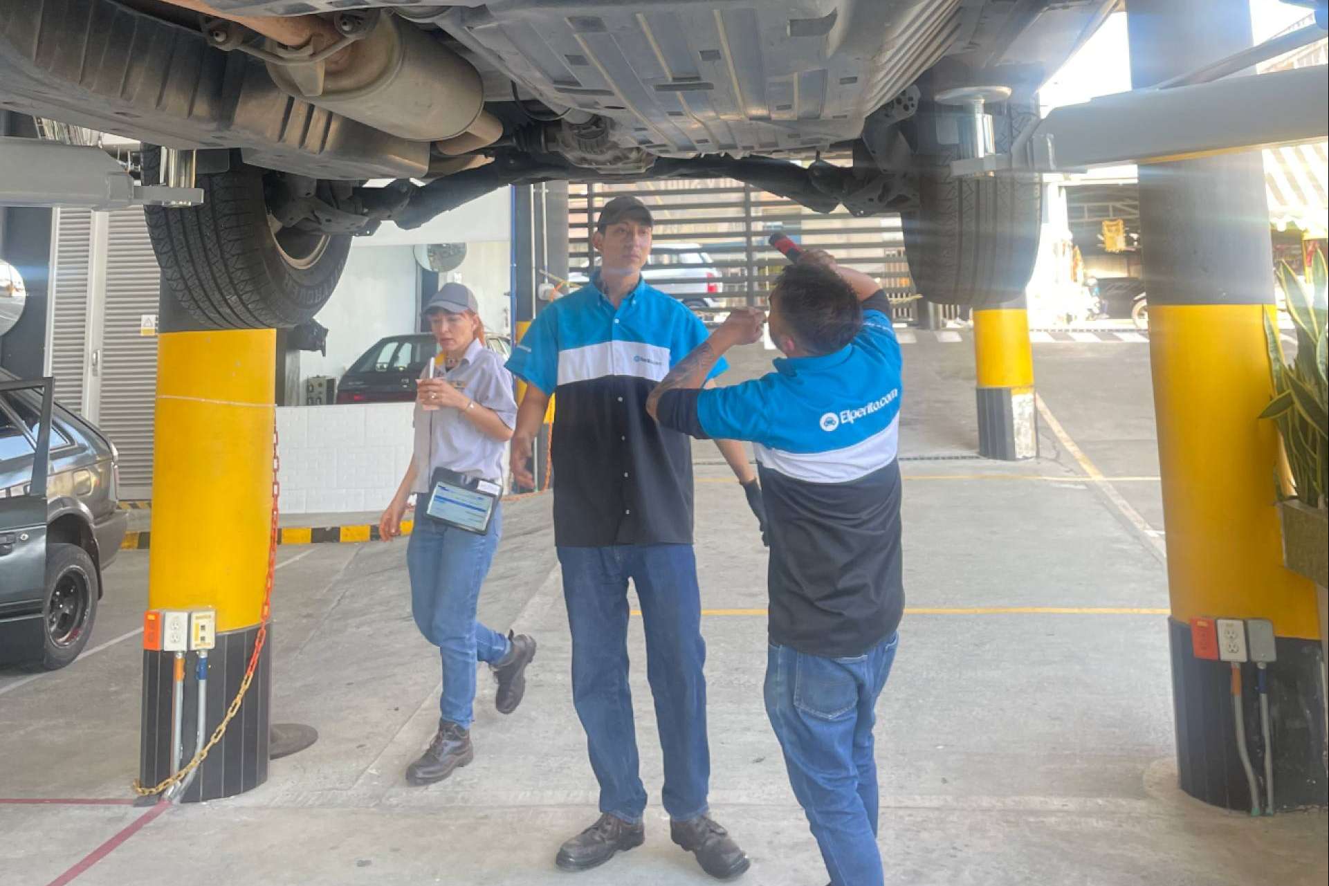 Profesionales en peritajes vehiculares y el comercio de coches usados