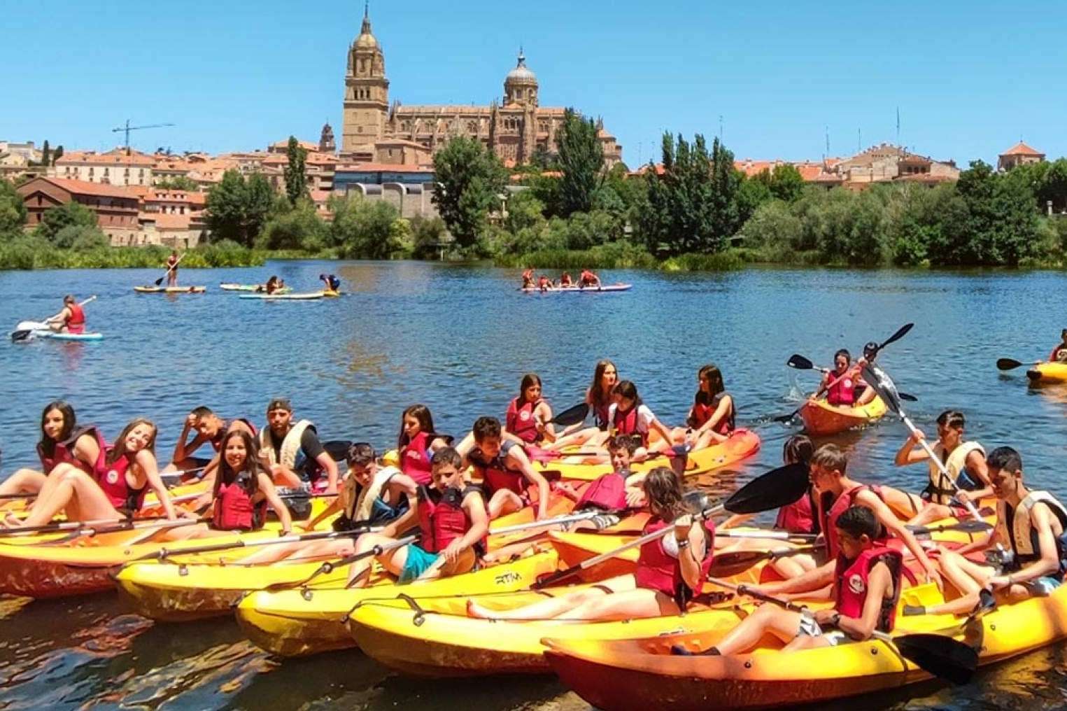 ¿Dónde encontrar una empresa especializada en turismo de aventura? Turismo Activa