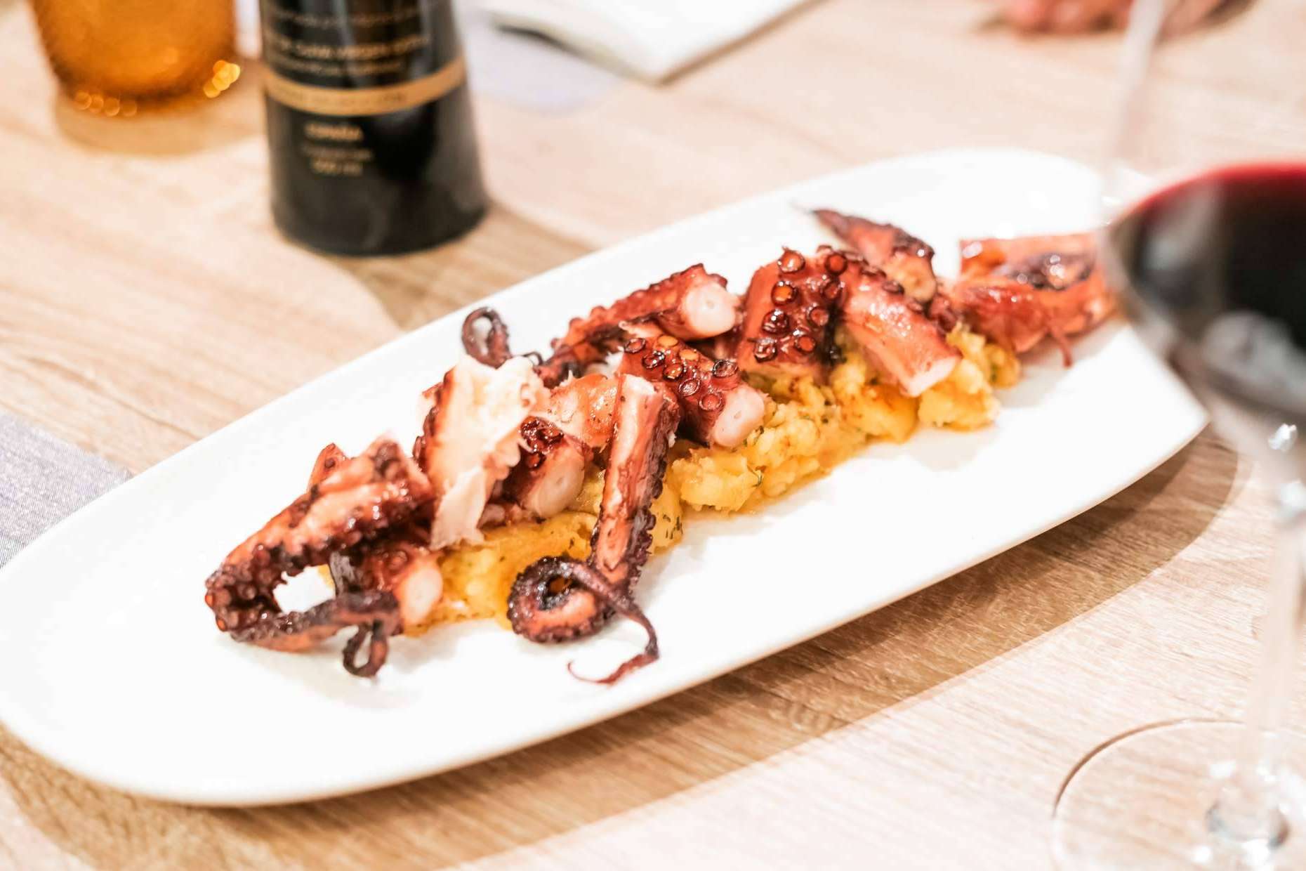 El Chaflán O'Donnell, un establecimiento gastronómico alicantino destacado por Impuls GUIDE