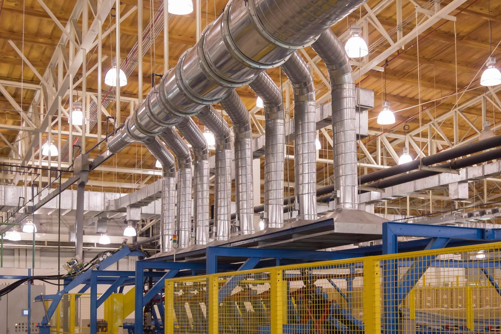 Extractor de aire industrial para calor en industrias, de la mano de la compañía Grupo Industrial