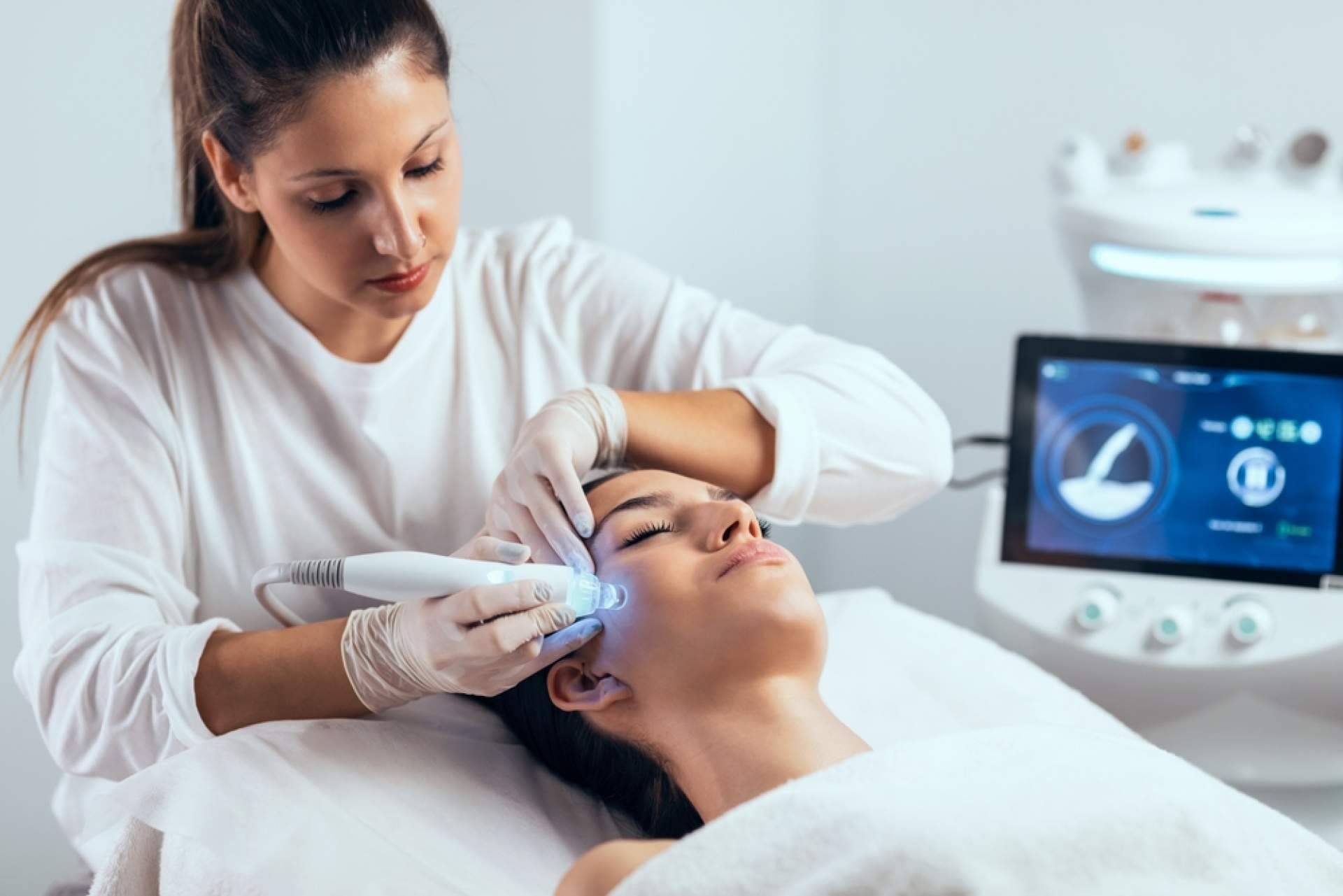 Clínica Regenia, la clínica de medicina regenerativa con más de 30 años de experiencia