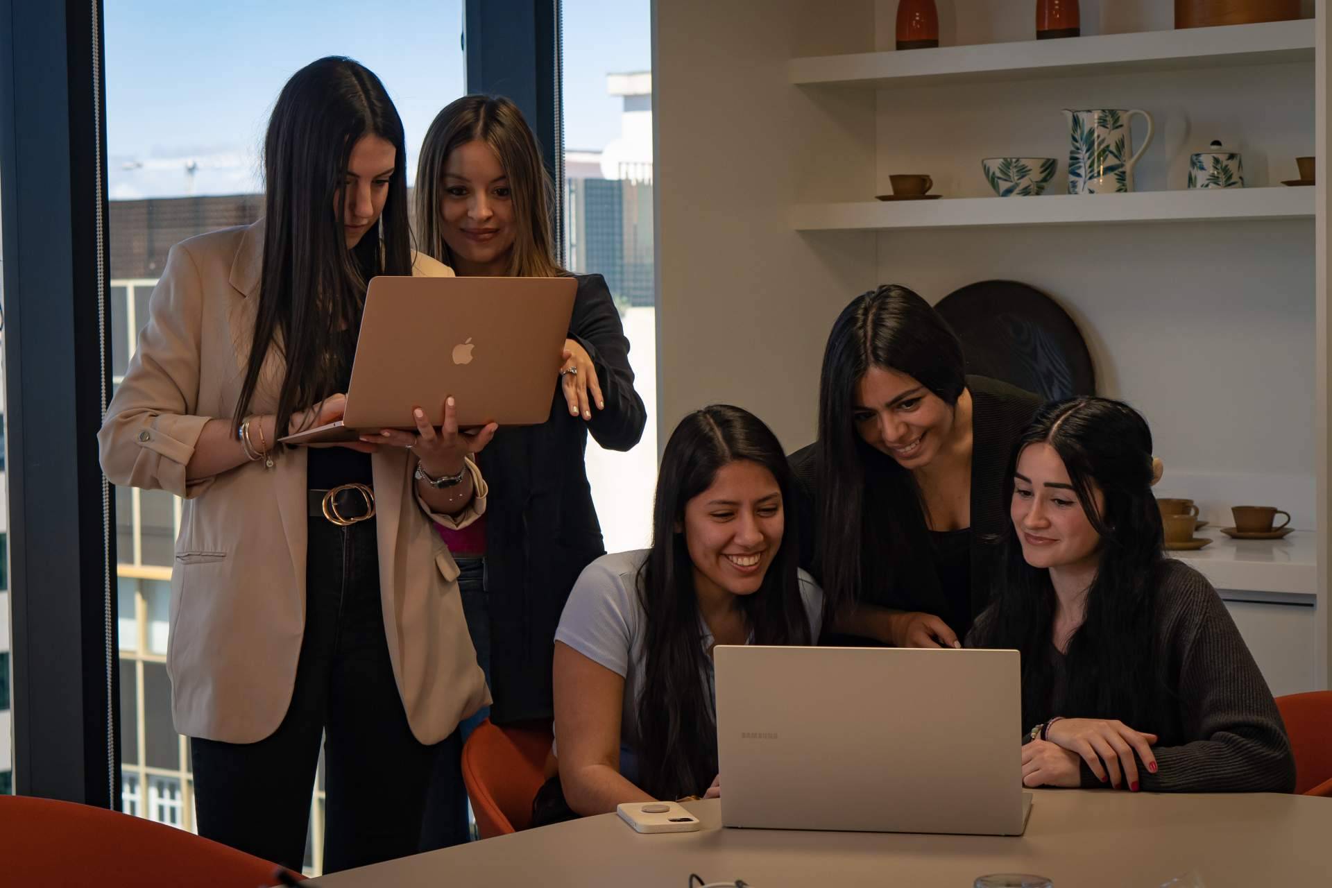 Preparar cenas de empresa y eventos corporativos de la mano de Primera Impresión