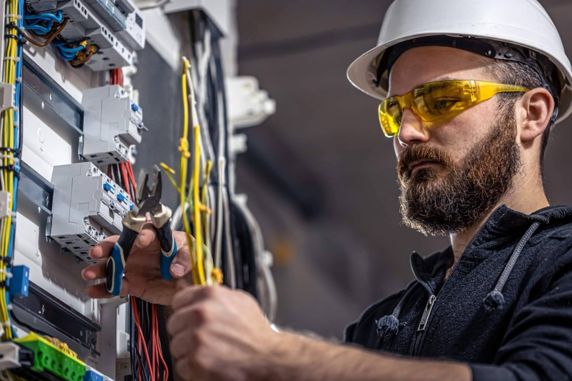 EcoAutomatismos brinda servicios de mantenimiento
