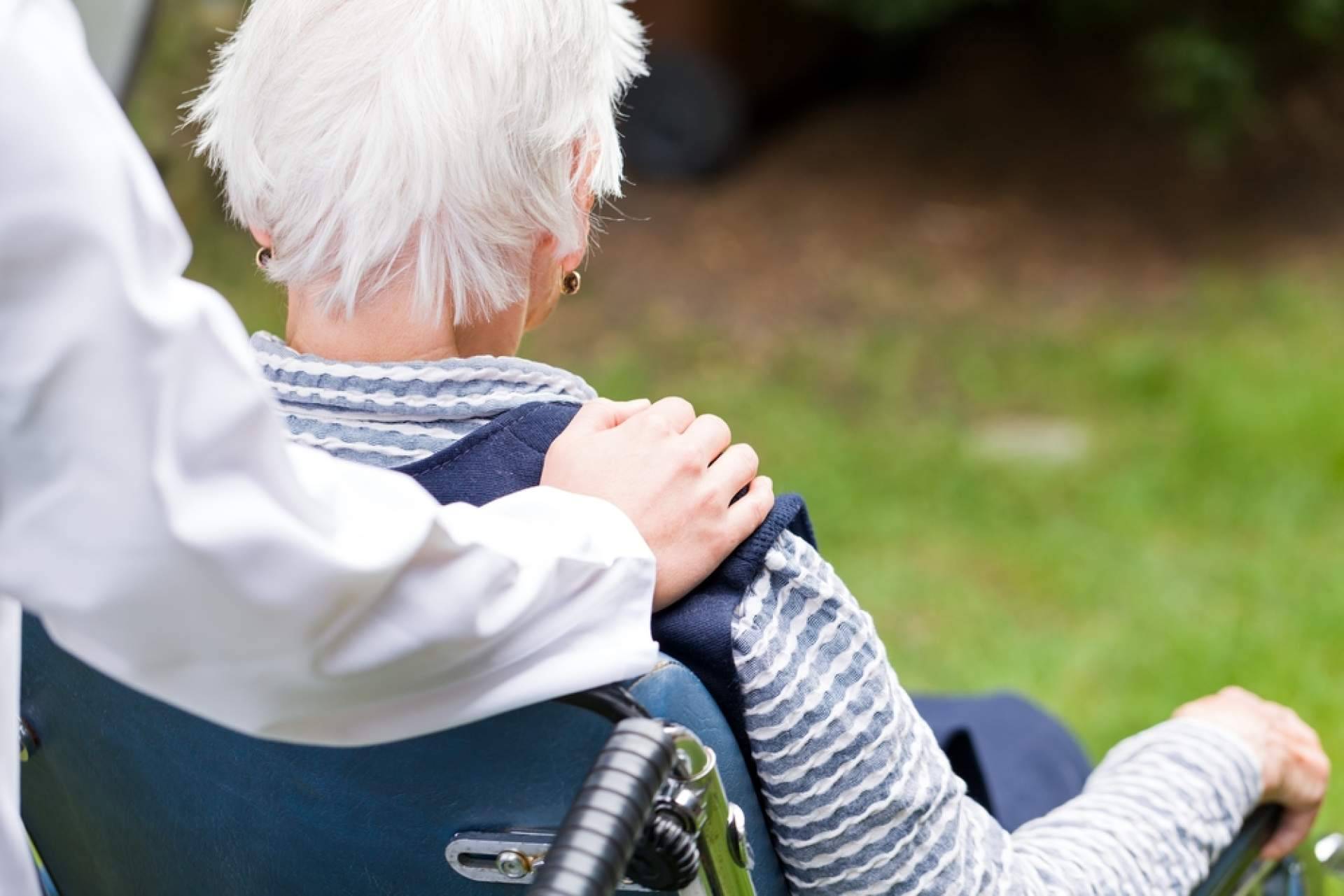 Transformar el envejecimiento en una experiencia positiva para 9 millones de españoles, la tarea de Helpycare