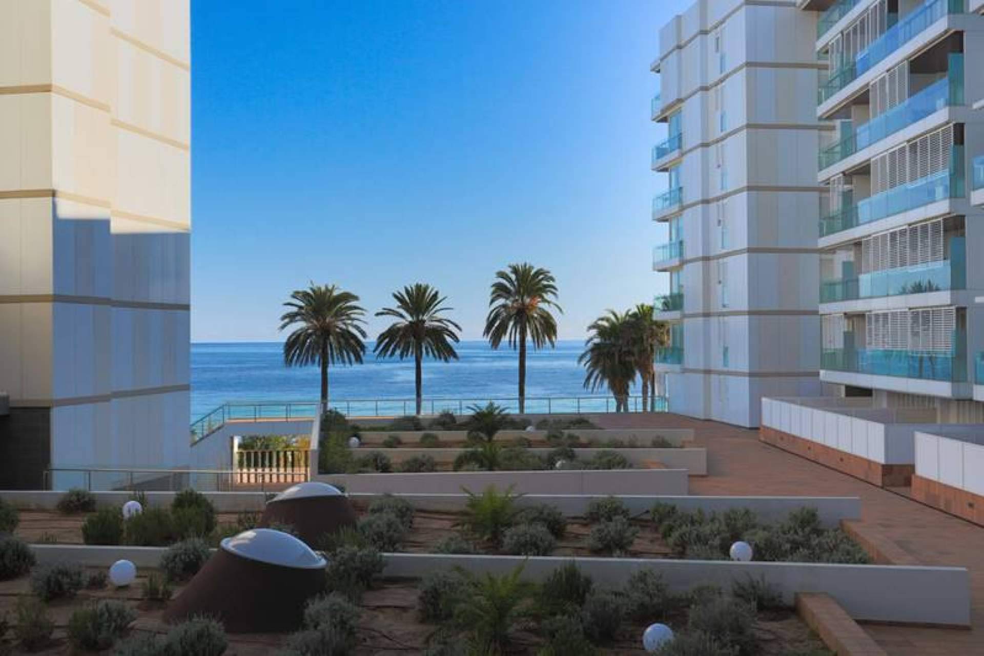 La plataforma  Eactivos.com y la publicación de apartamentos en primera línea de playa en una de las zonas más conocidas de Ibiza