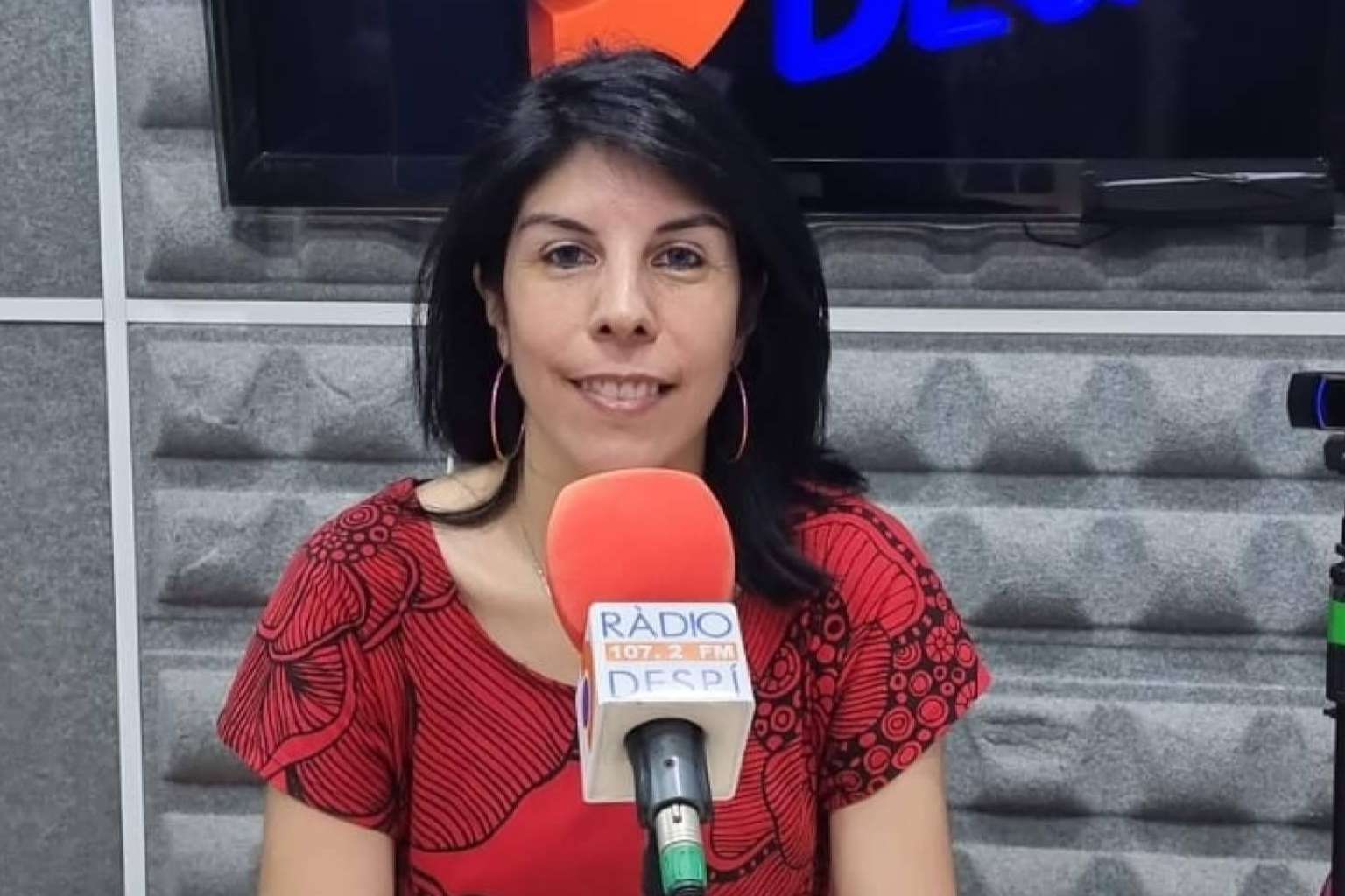 ¿Cómo pasar de diseñadora web a emprendedora y youtuber de éxito?, la historia de Roxana Falasco