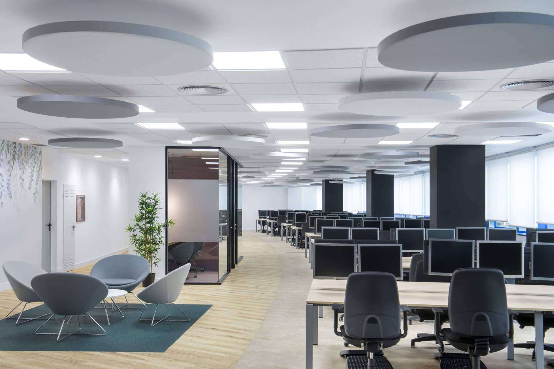 CHAVSA acaba con éxito la reforma integral de la nueva sede de oficinas de la empresa internacional CWT en Sevilla