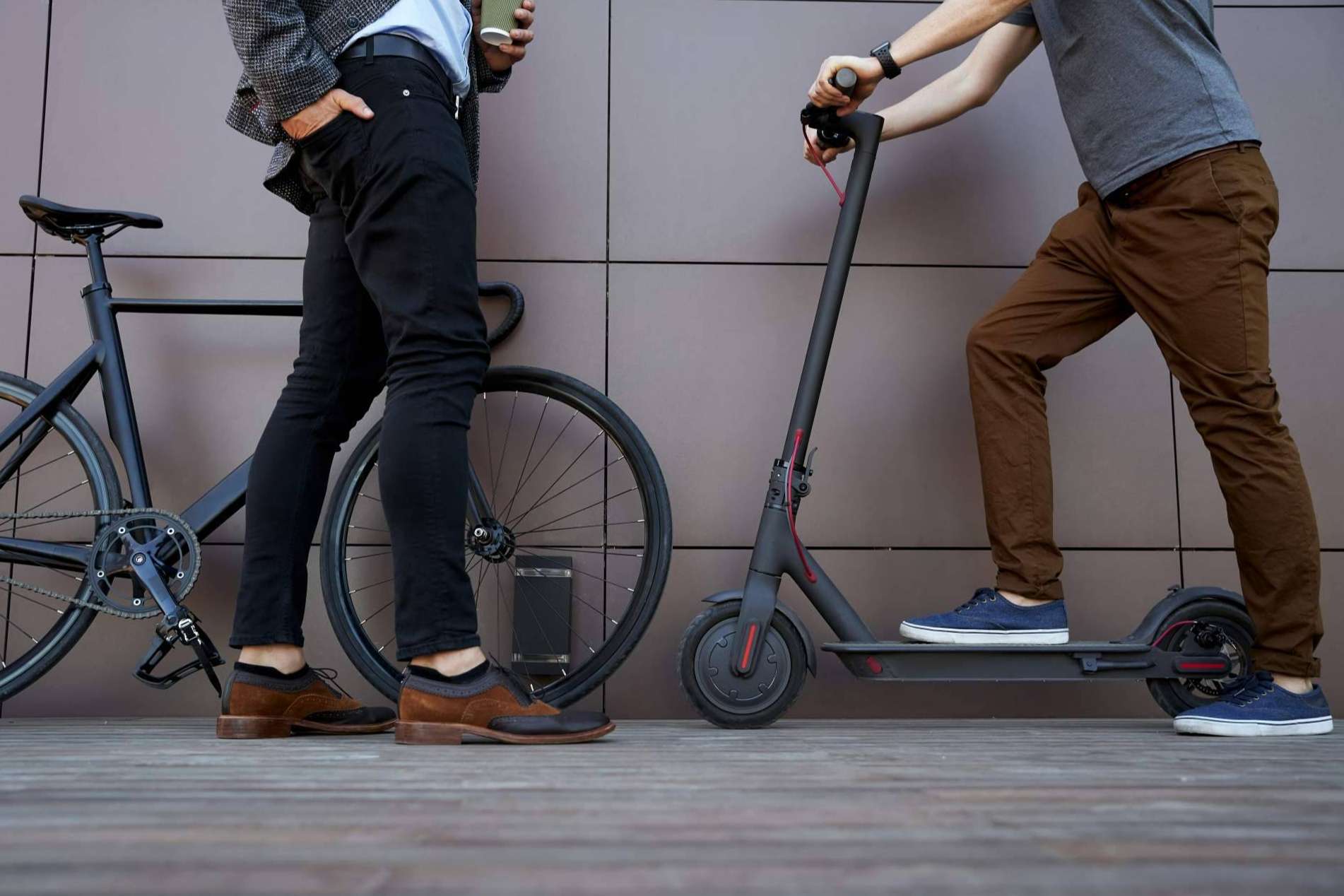 TransporTECO.es tiene la oferta ideal para el Black Friday, sus patinetes eléctricos