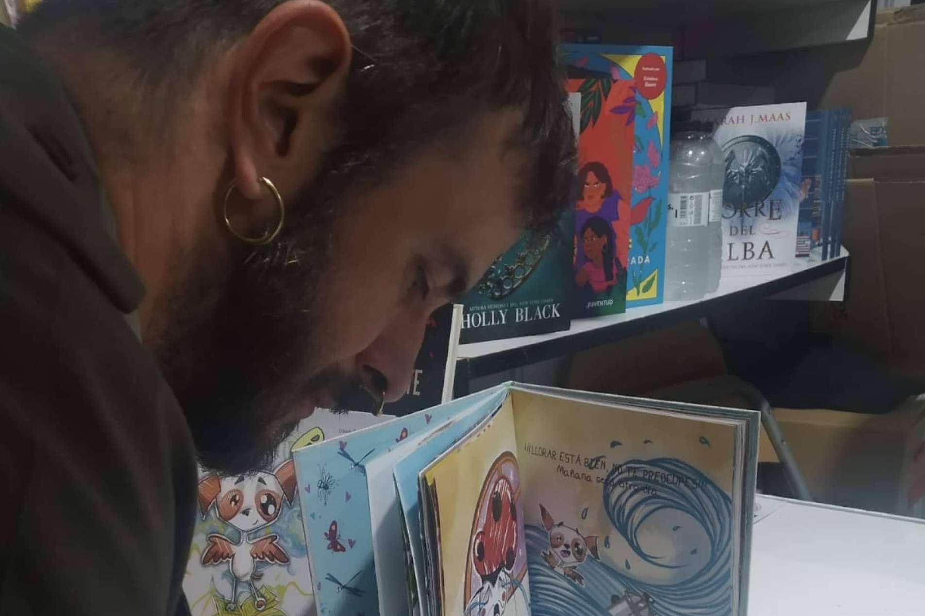 'Alitas de Pollo', una colección de cuentos imprescindible para explorar emociones y valores