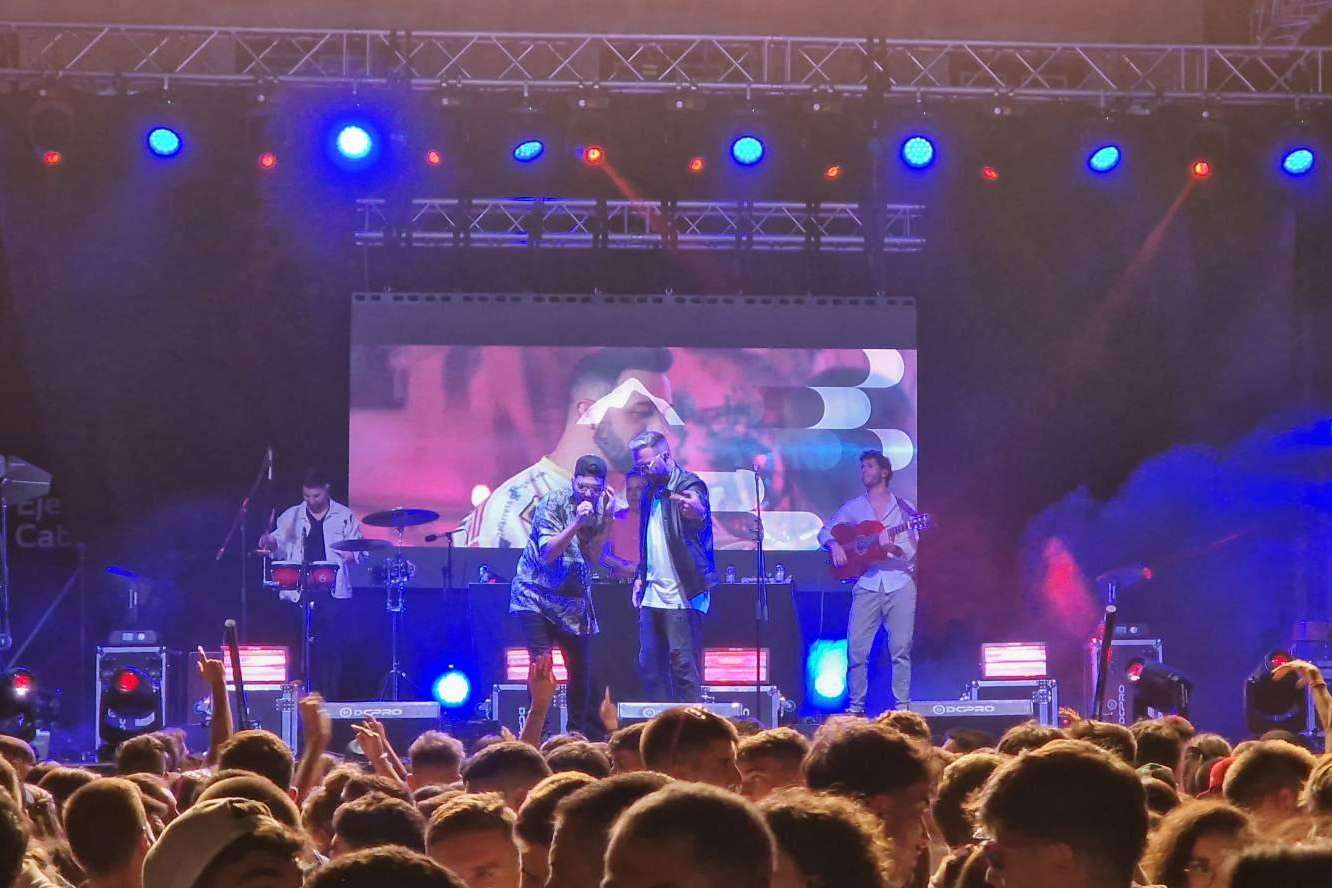 Las ventajas del alquiler de equipos de sonido, iluminación y audiovisuales para conciertos y todo tipo de eventos