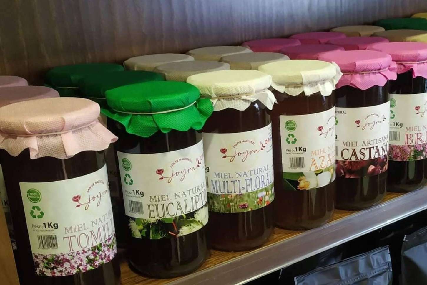 ¿Dónde encontrar más de 20 variedades de miel procedente de unos 30 apicultores de toda España? Joyra Sabor Nacional