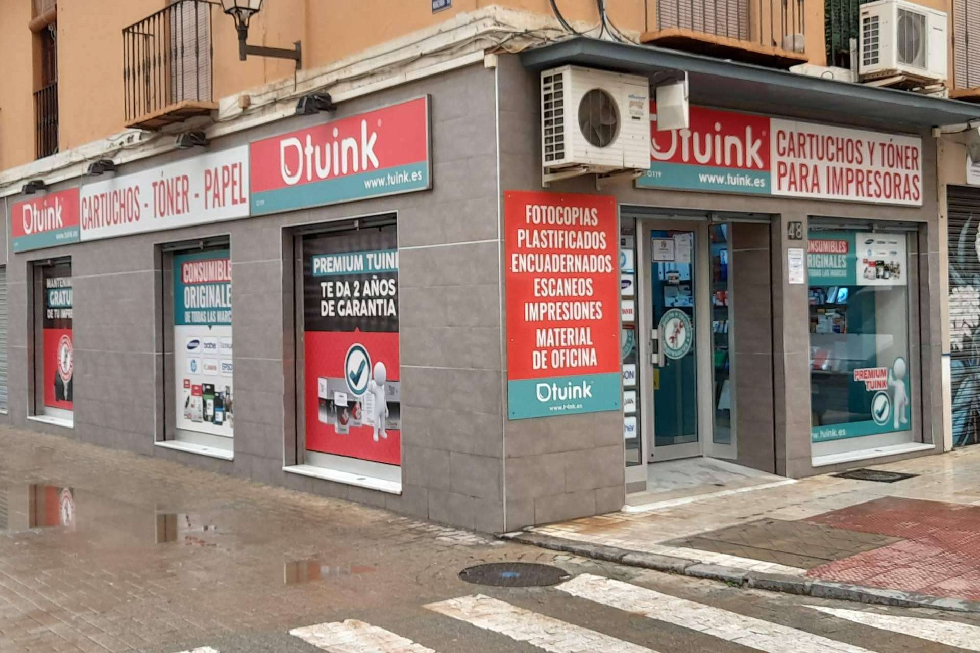 Tuink habla sobre su crecimiento como tienda de consumibles informáticos y sus planes de expansión en España