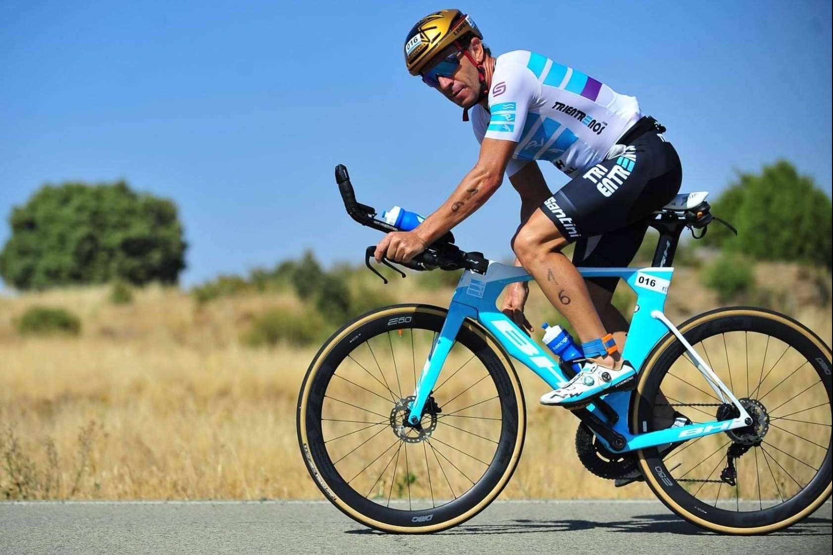 Planes de entrenamiento triatlón de la mano de Alejandro Santamaría de Treintrenos