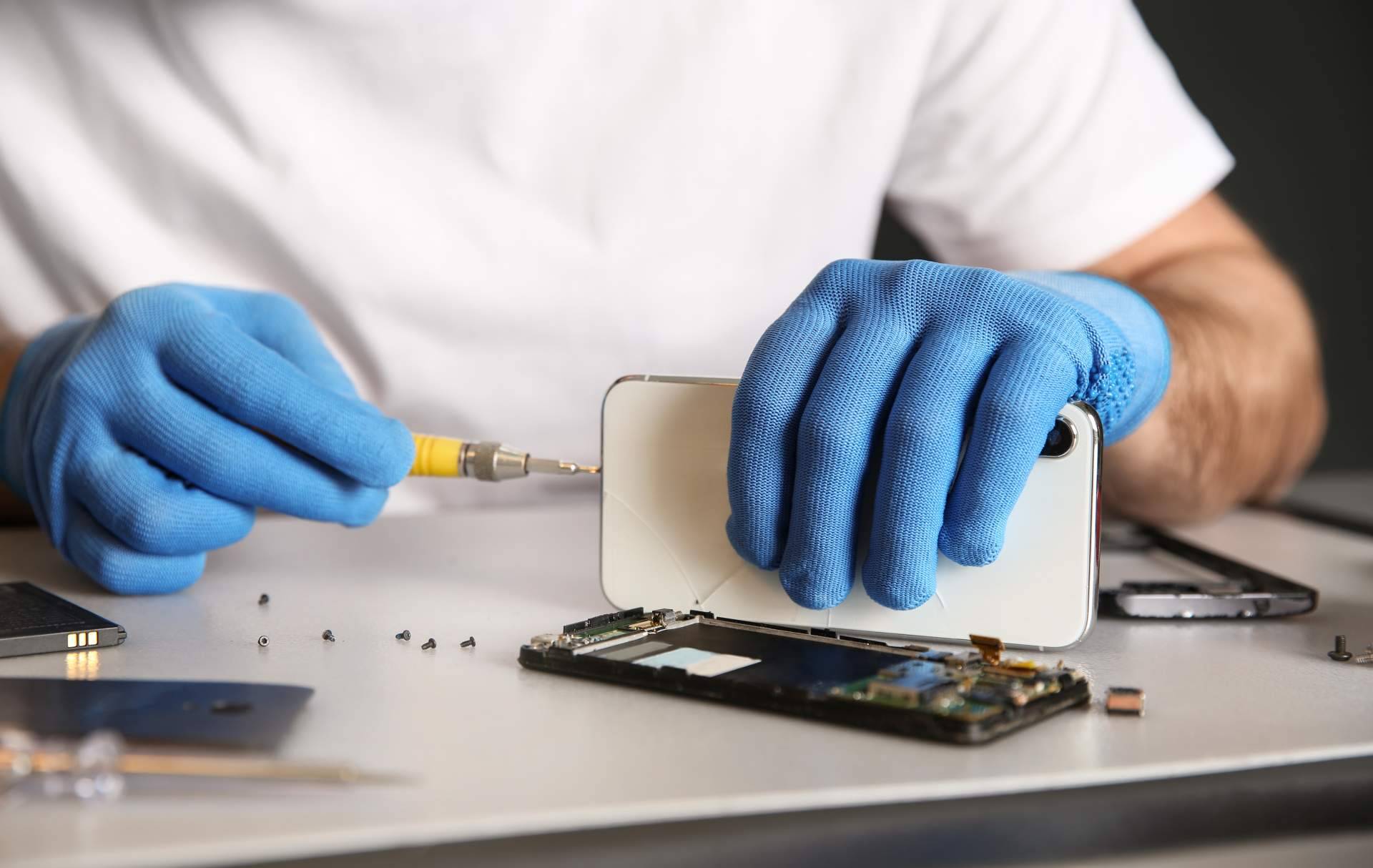 Ovisat, la tienda de repuestos móviles que ofrece baterías Apple