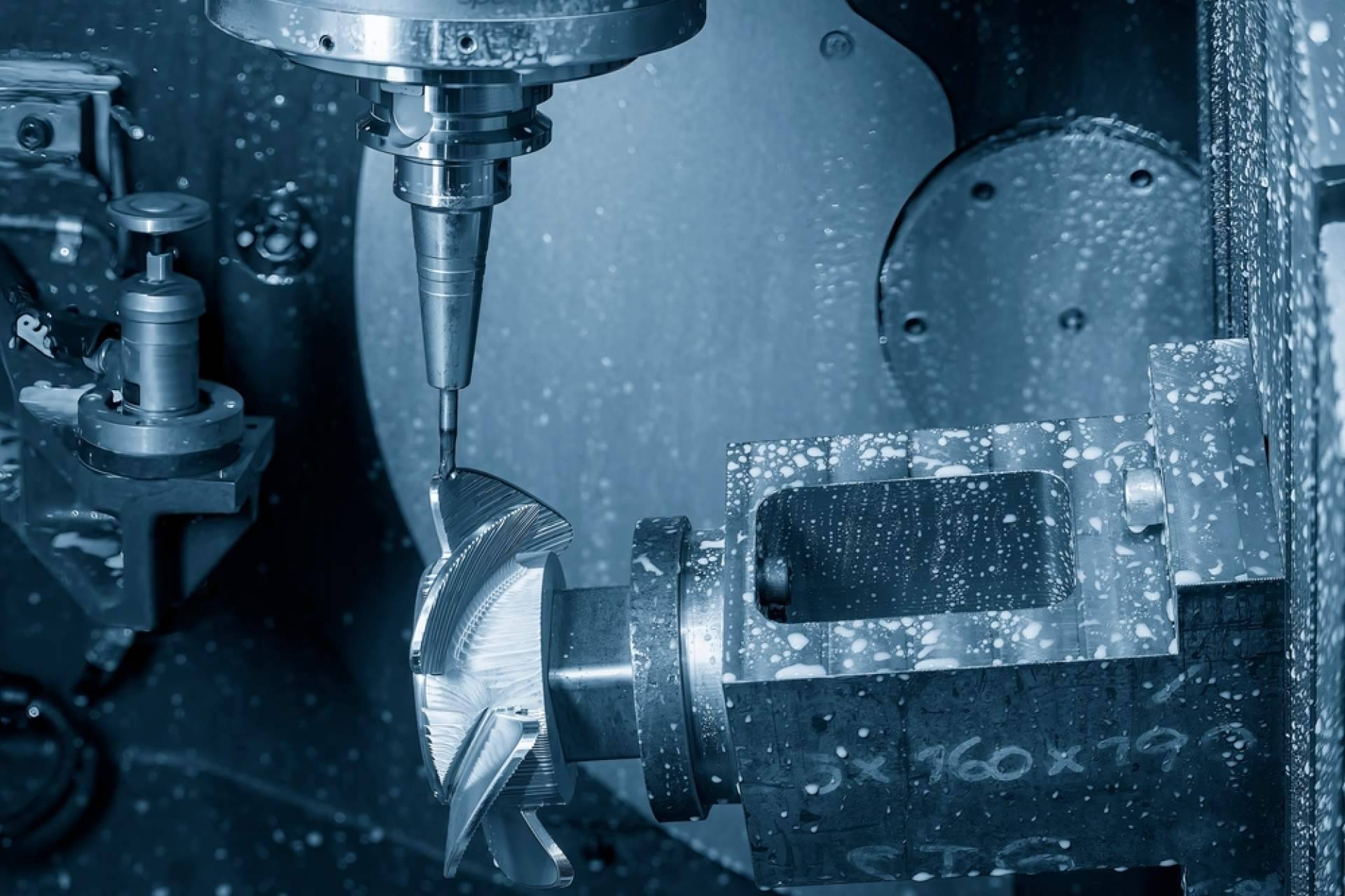 Grumeber es un taller de mecanizado que dispone de diversas máquinas CNC de última generación