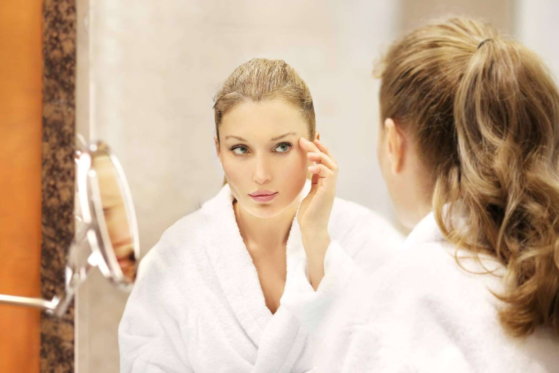 Alluring Clinic realiza el tratamiento de ojeras con ácido hialurónico