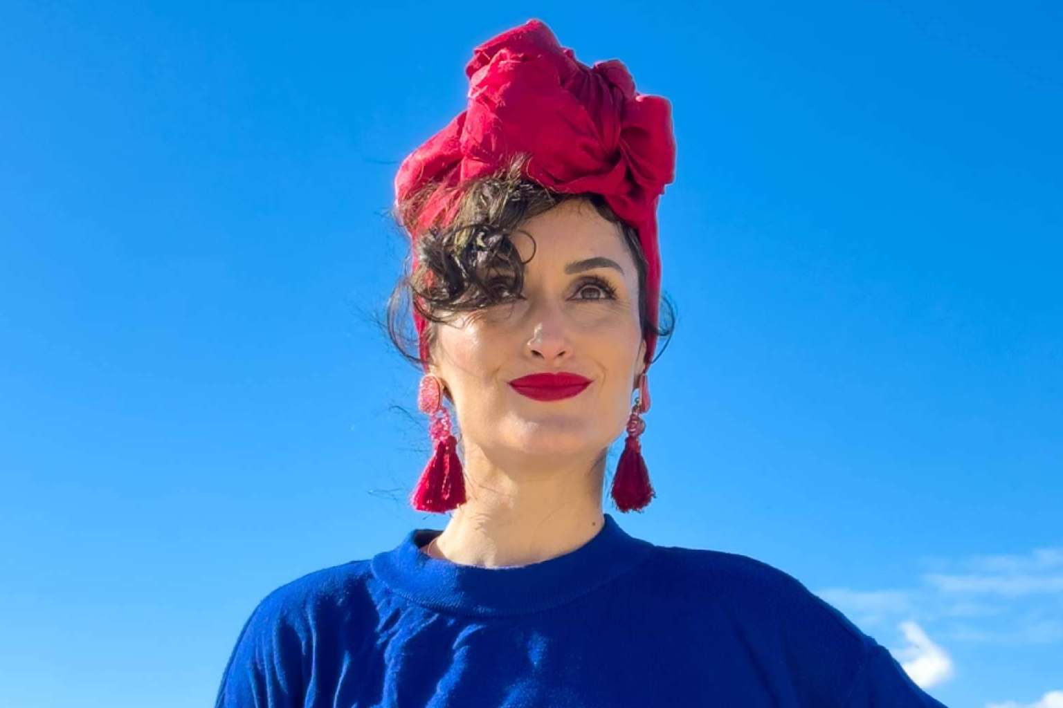 La CEO de la marca de moda Rollup Couture, Paula Bemart, concede una entrevista