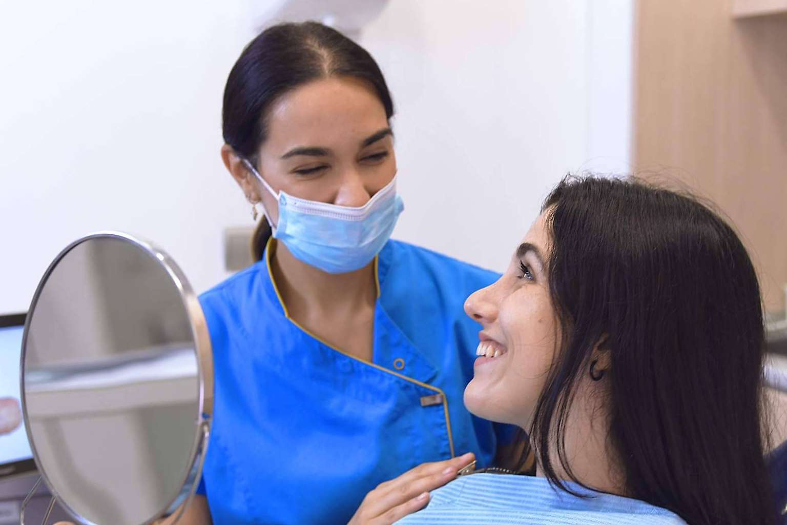 Clínica Dental Arai, una de las clínicas dentales mejor valoradas de Barcelona, concede una entrevista