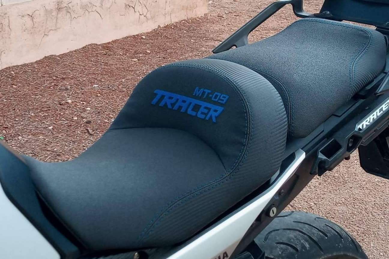Cuáles son los beneficios que aporta un asiento confort para motos de JM-FUNDAS