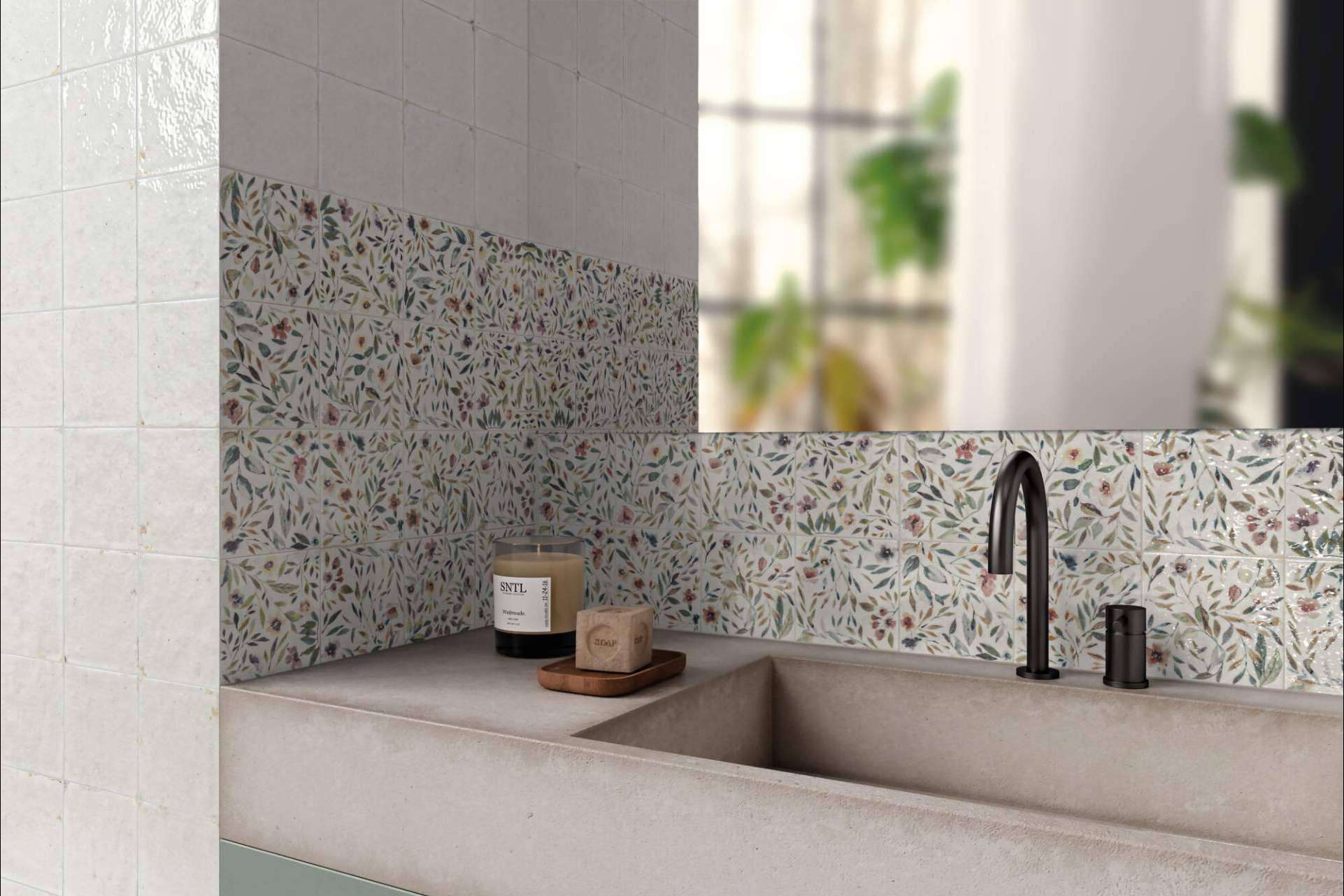 Los azulejos decorativos con flores o motivos vegetales ofrecen una belleza inigualable