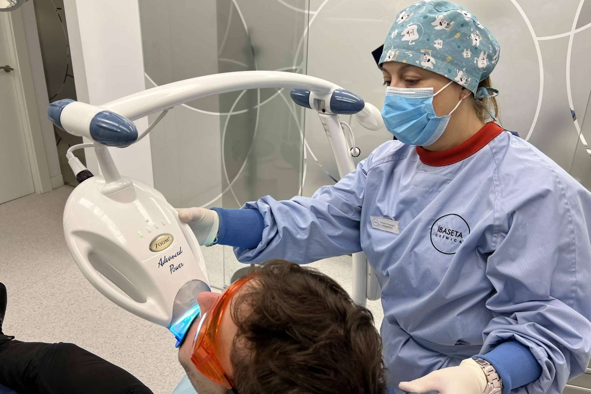 Clínica Ibaseta cuenta con especialistas en estética dental en Asturias