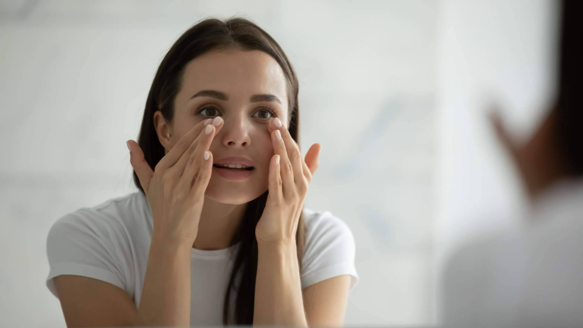 El éxito de las cremas sérum contorno de ojos de Centro de Estética Xènia