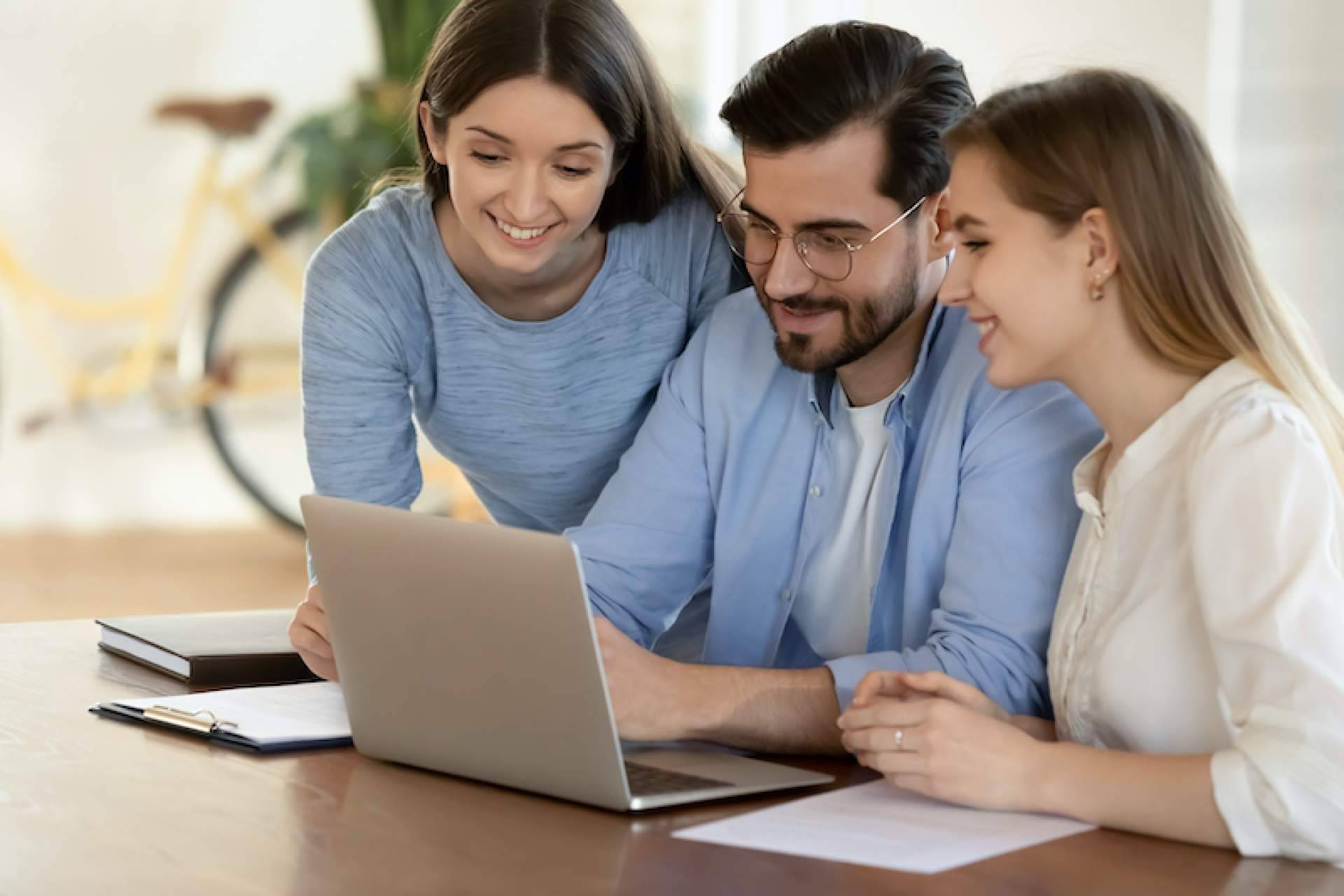 Herramientas eficaces para las competencias laborales, con People Performance