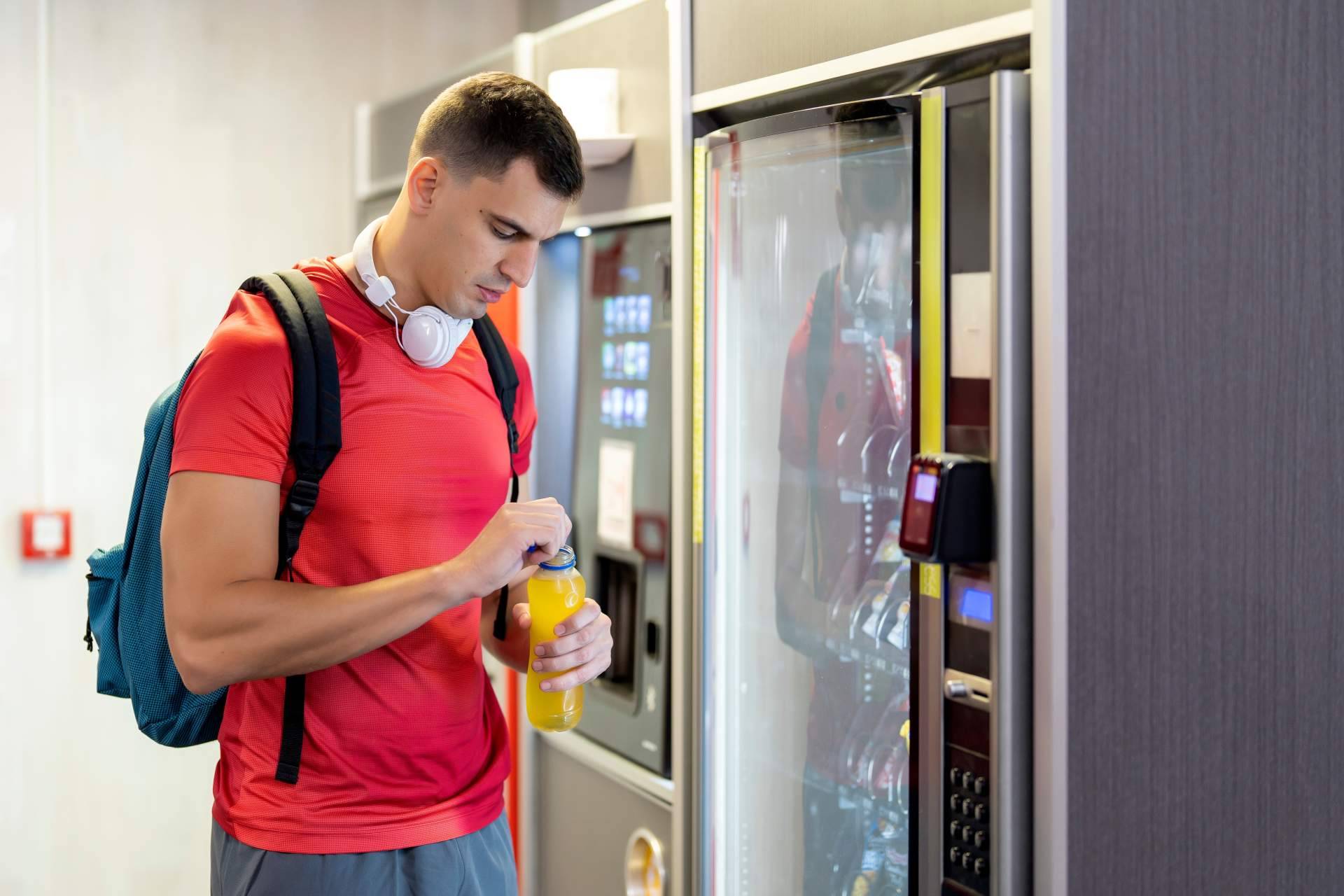 C&B Señor dispone de máquinas vending que utilizan envases reutilizables y son respetuosas con el medioambiente
