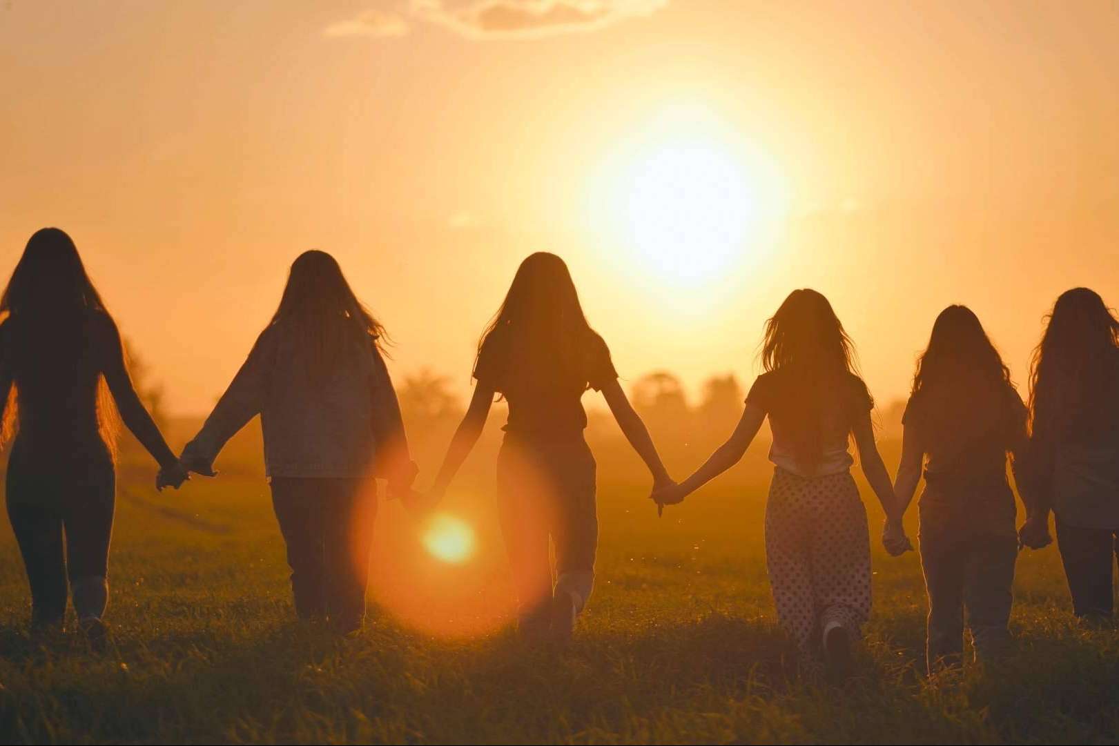 Talleres de desarrollo personal femenino y constelaciones familiares en Madrid