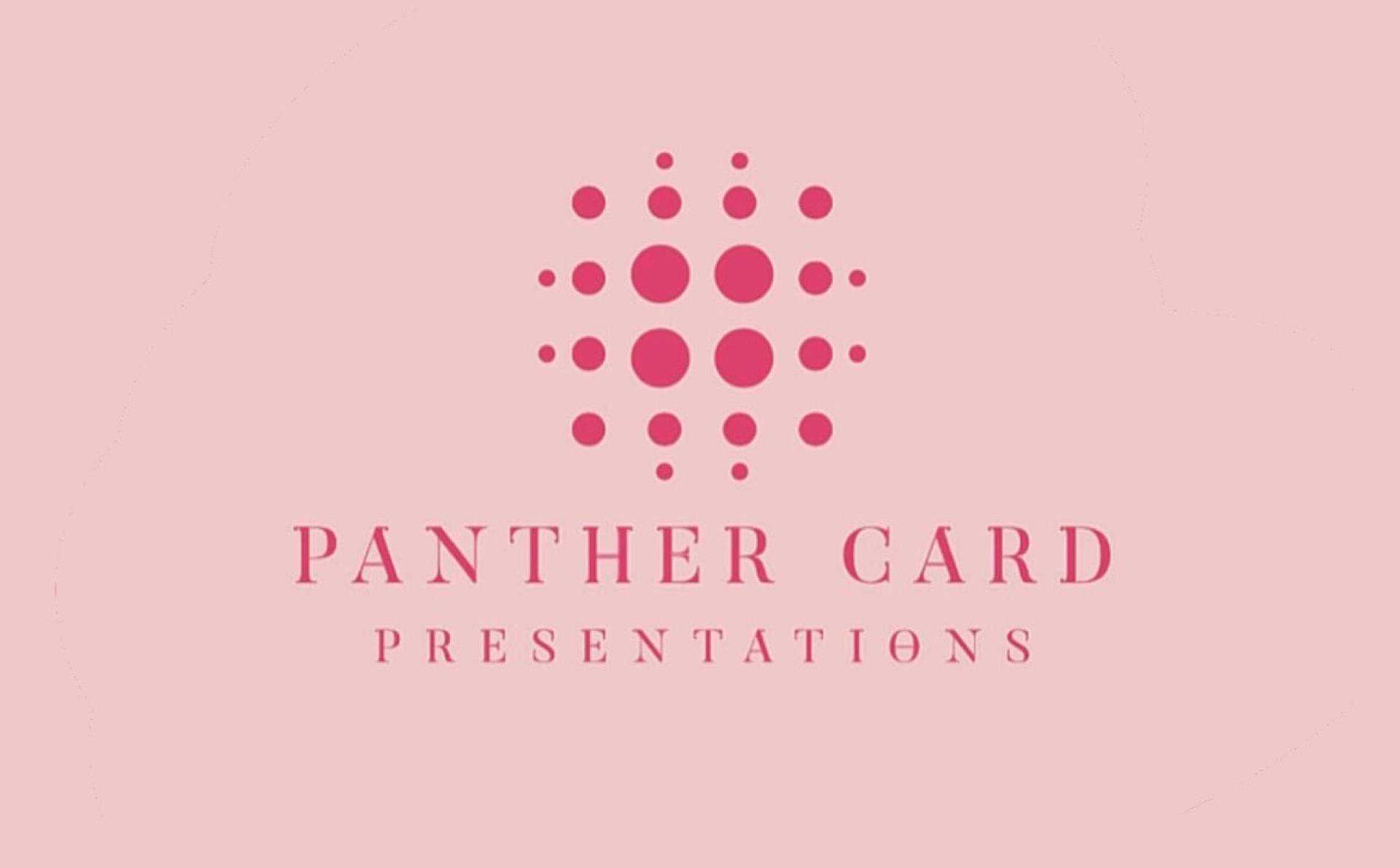 Anais Gómez, la emprendedora malagueña de 20 años fundadora del proyecto de tarjetas de presentación digital Panther Card