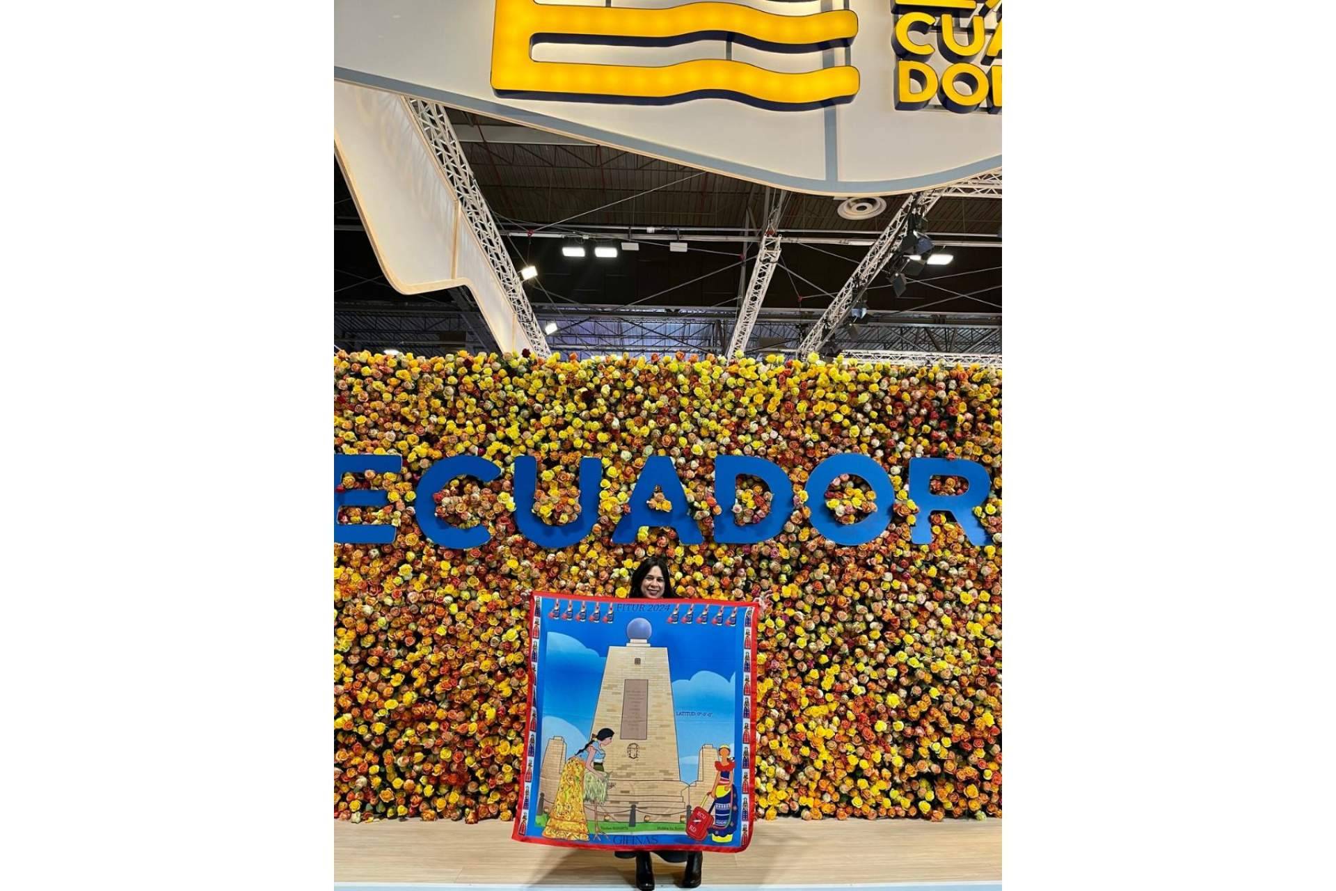 Pañuelo diseñado por la marca de moda Gifinas de Ecuador para Fitur
