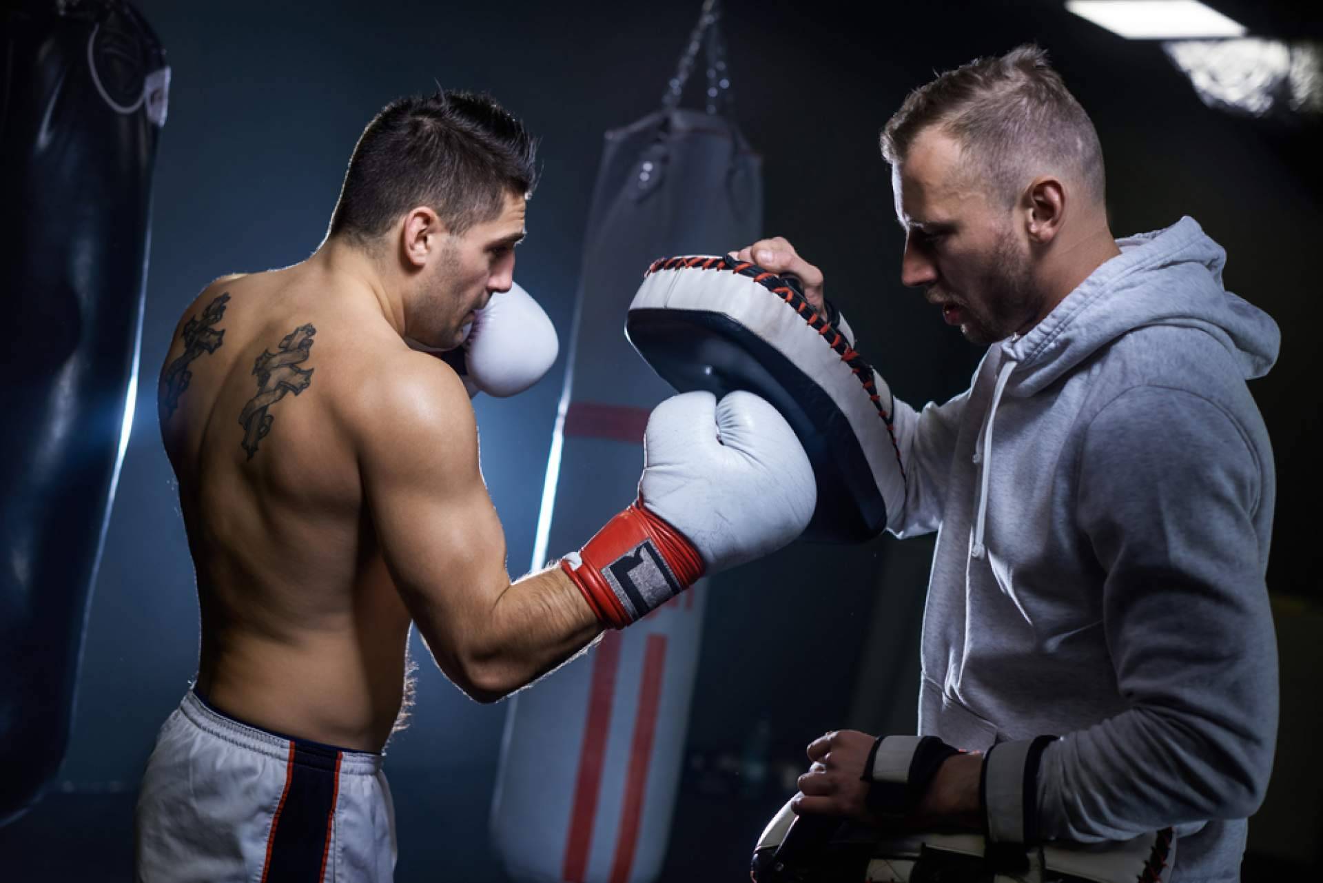 Aprender defensa personal y ponerse en forma con un personal trainer particular a domicilio