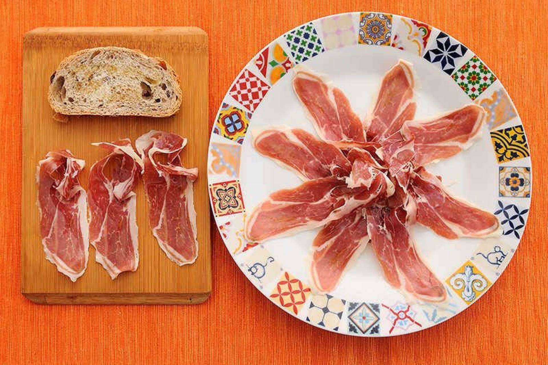 Gastronomic Spain explica en qué se diferencia el jamón de Trevélez