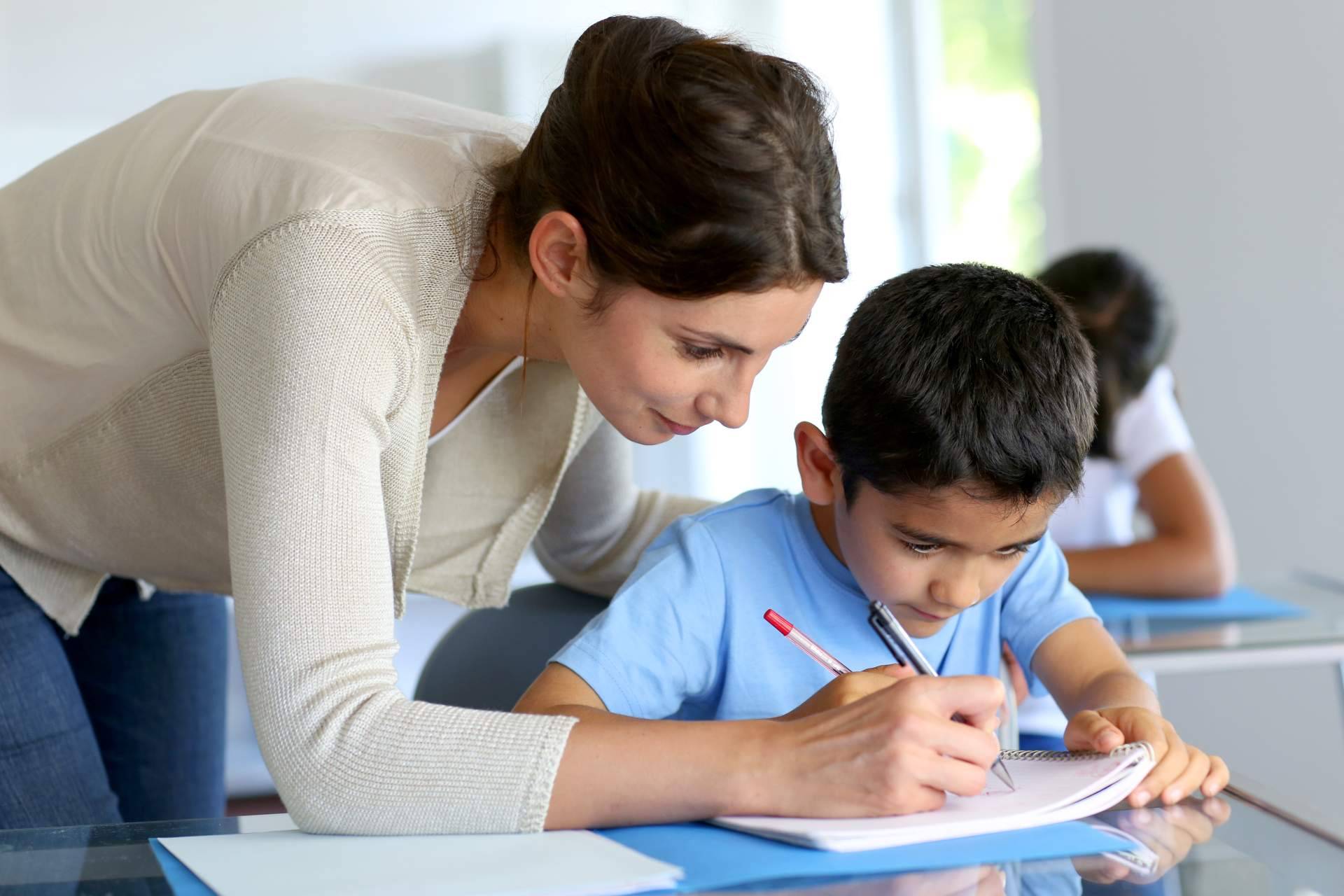 La Clínica Dra. Teresa Aparicio ofrece psicopedagogía y coaching para mejorar el rendimiento académico de los estudiantes