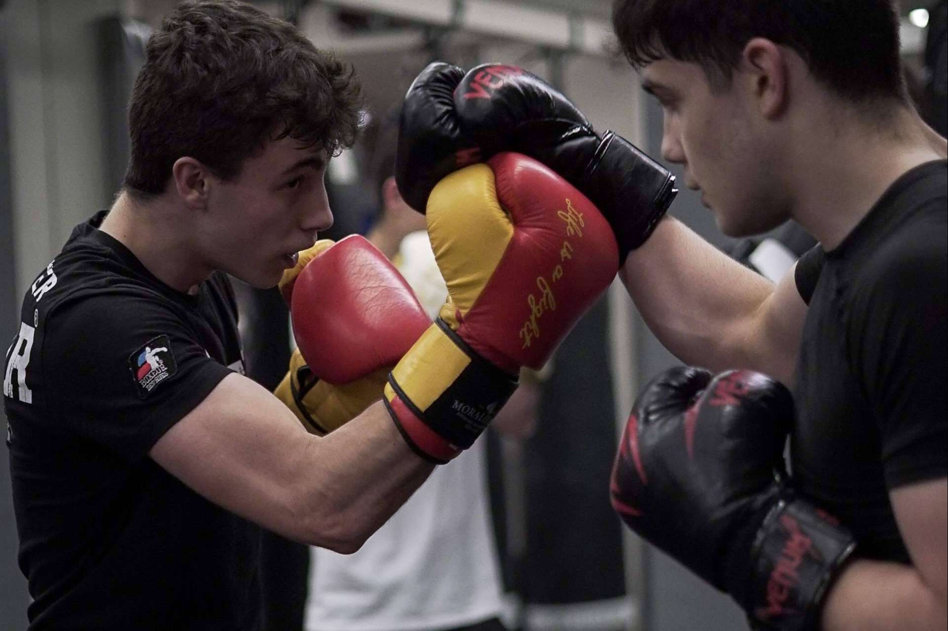 Asistir a clases de boxeo en Madrid en el gimnasio Morales Box