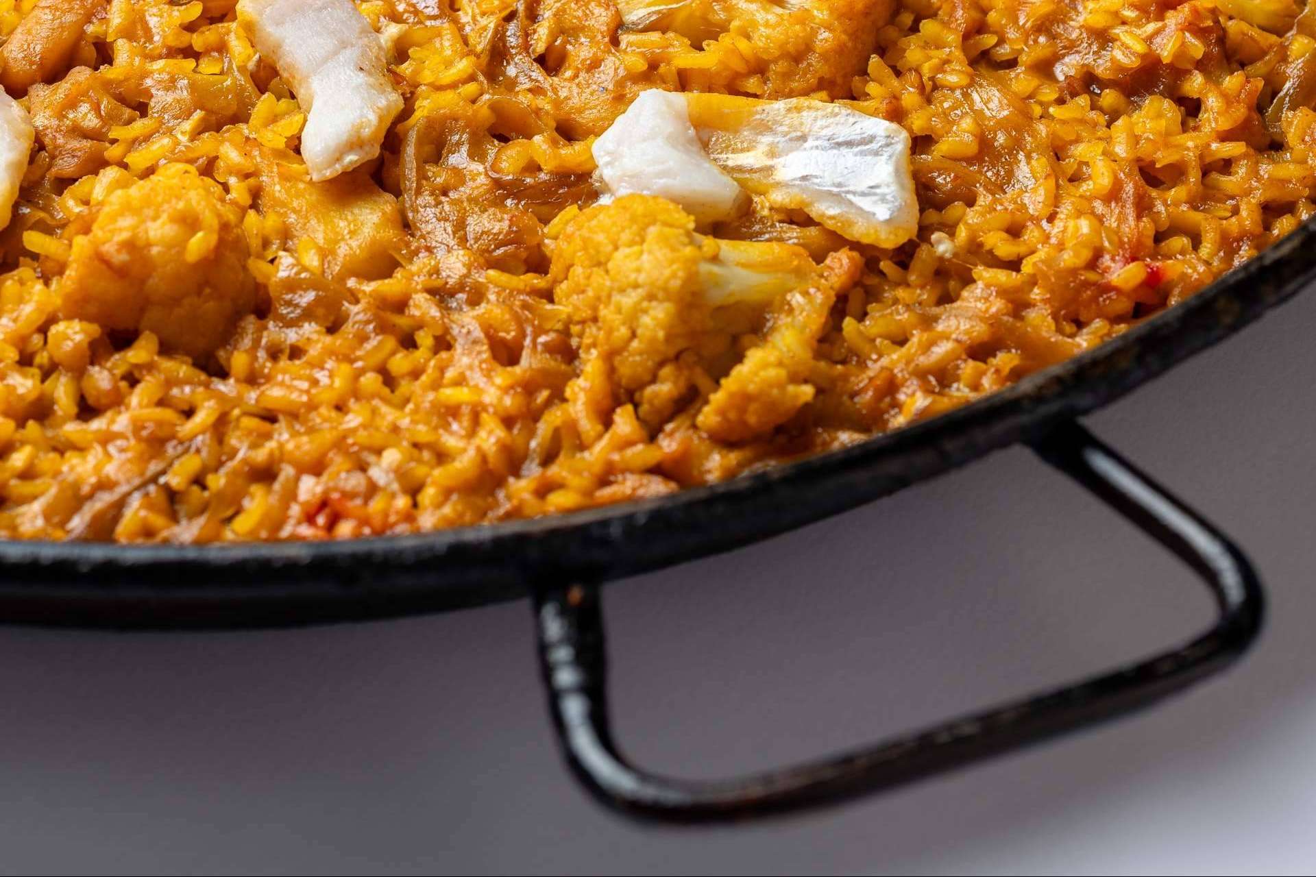 Paella va!; El delivery de paellas en caldero de hierro que está revolucionando la comida tradicional