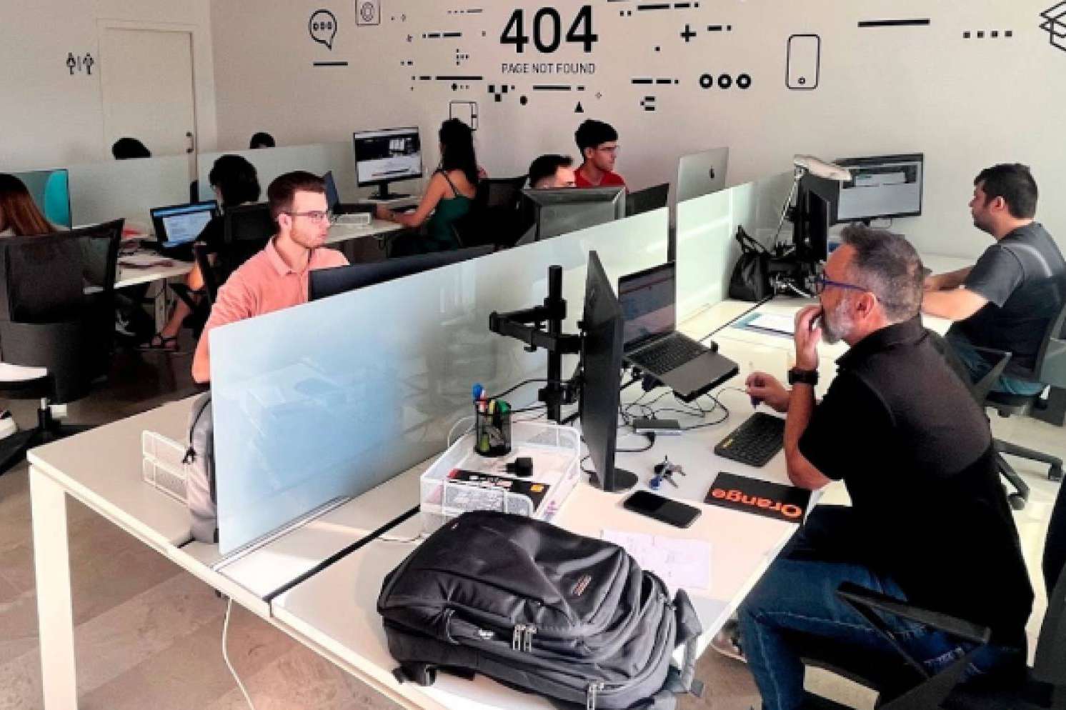 Agencia de marketing digital en Córdoba con una manera de trabajar propia, Smalldev