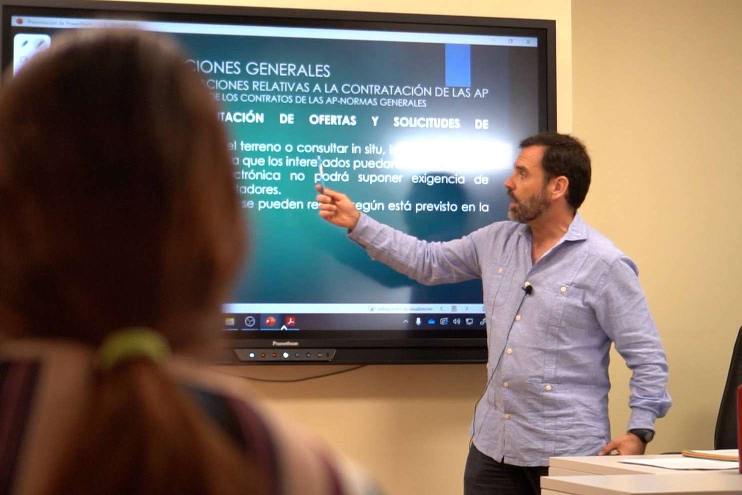 Qué oposiciones puede realizar un estudiante de Derecho en España