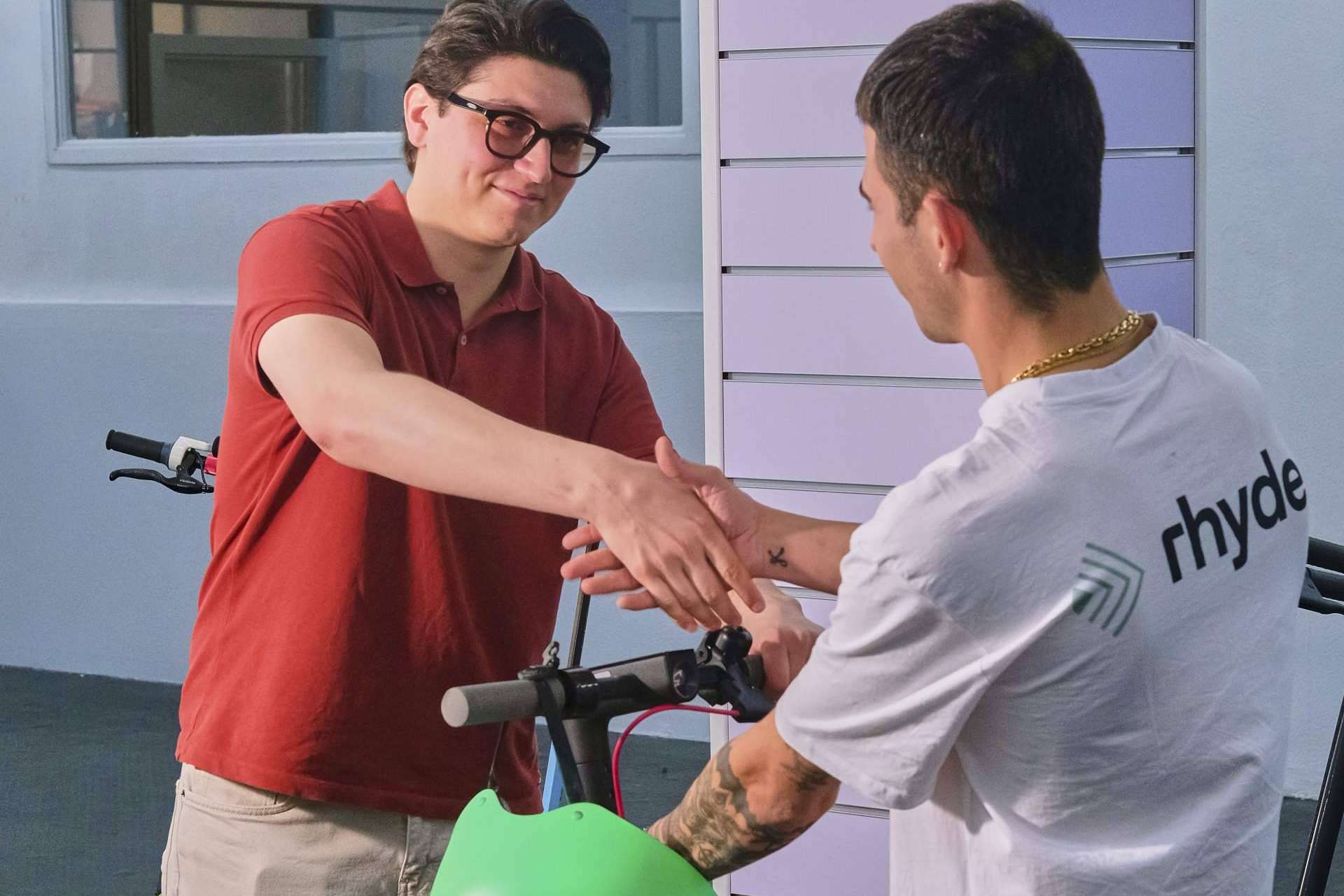 Rhyde, la empresa especializada en la renovación y reacondicionamiento de patinetes eléctricos