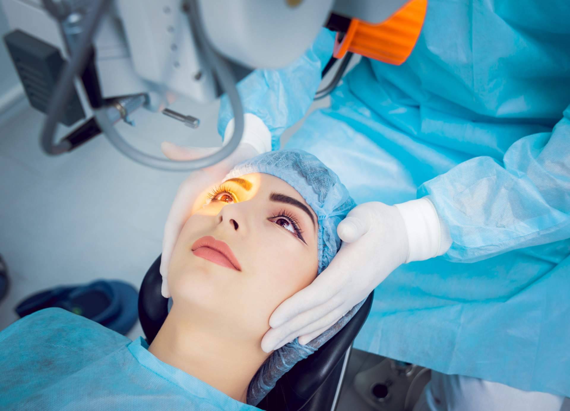 El Departamento de Oftalmología del Hospital Universitario Dexeus lleva a cabo la cirugía de la catarata con lentes multifocales