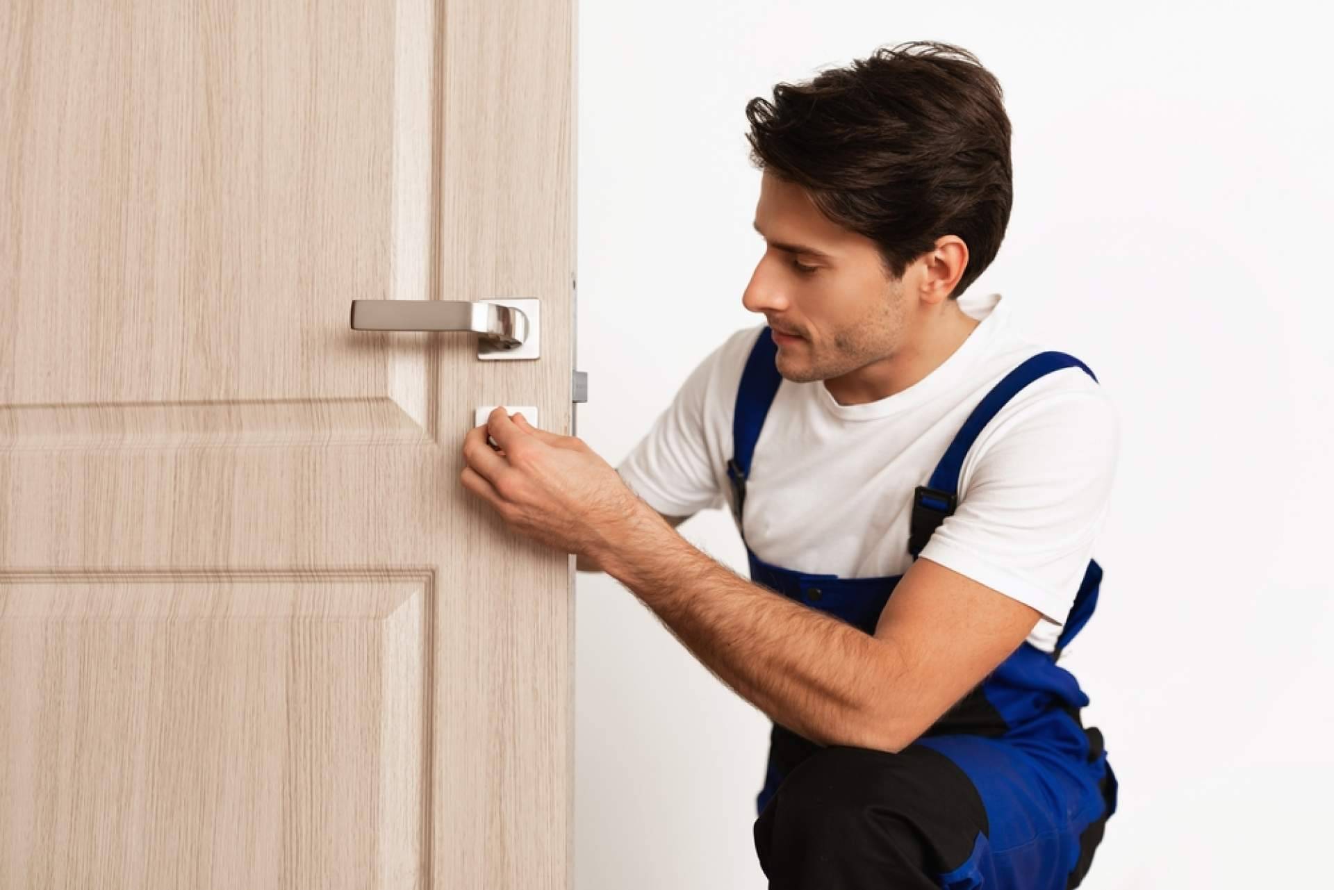 Soluciones González dispone de un equipo profesional de cerrajeros Villajoyosa y Benidorm disponible las 24 horas