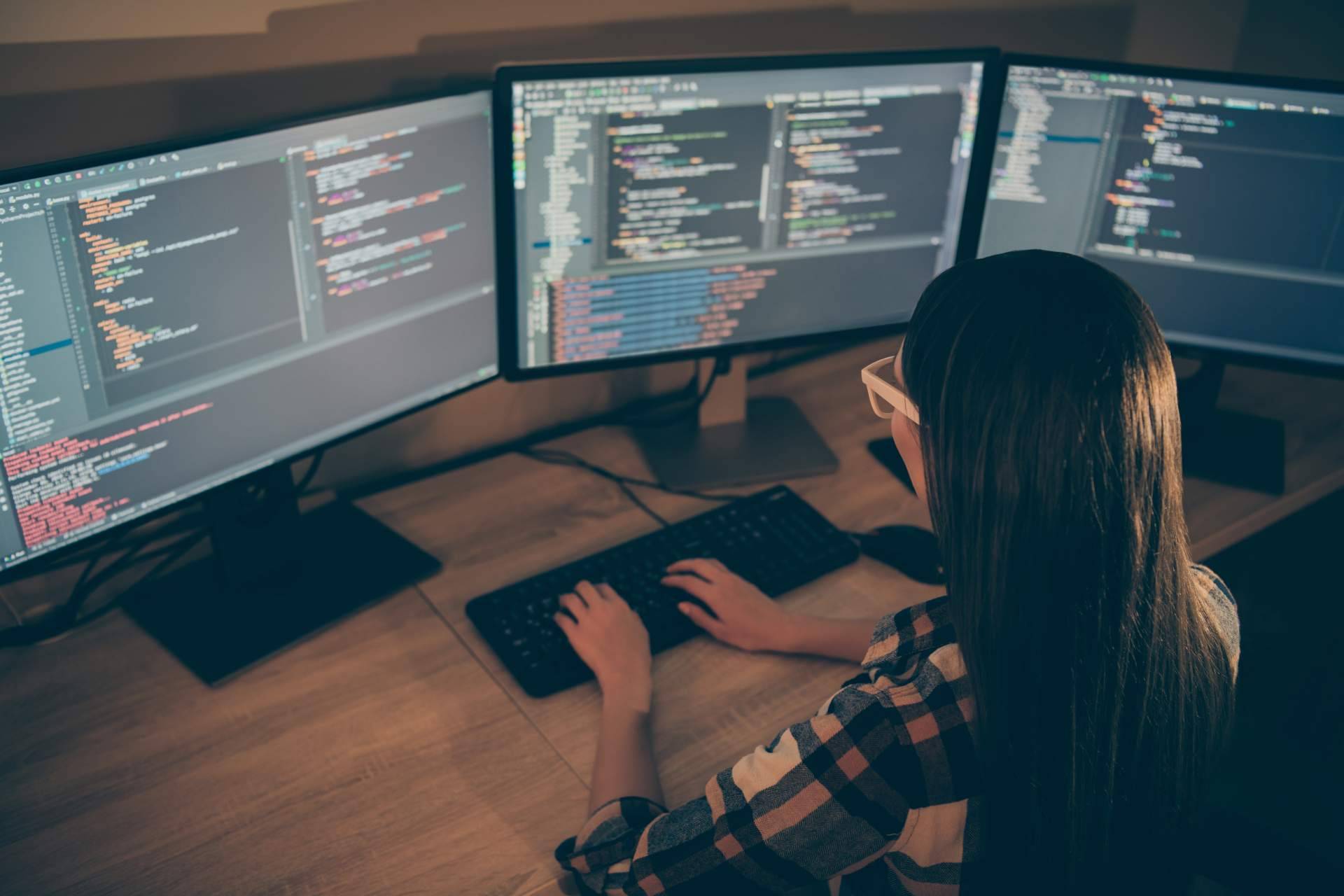 Hack by Security, especialistas en pentesting y seguridad informática