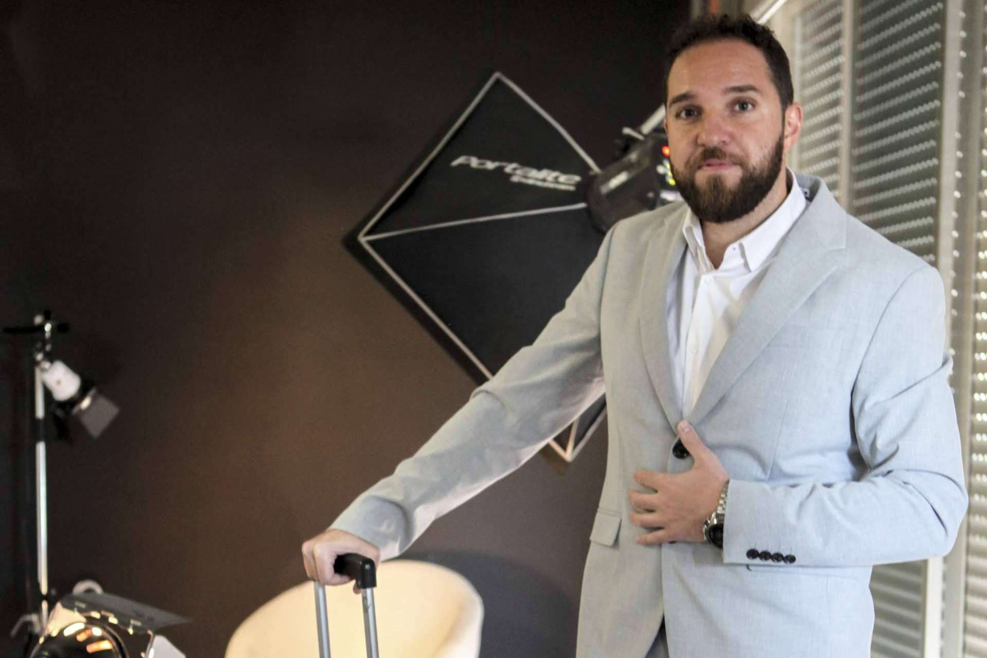 Mikel Rufián, galardonado como el mejor docente de Ciberseguridad y Cibercriminología de España 2024