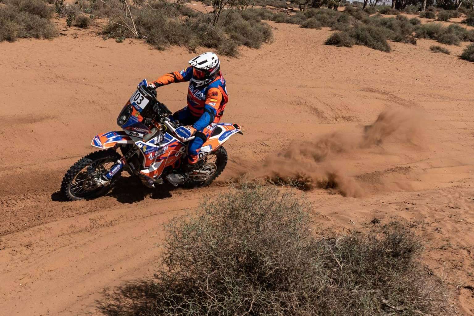 Personalización al extremo, los adhesivos para motos off road de ADHESIVOSEMBARRADOS