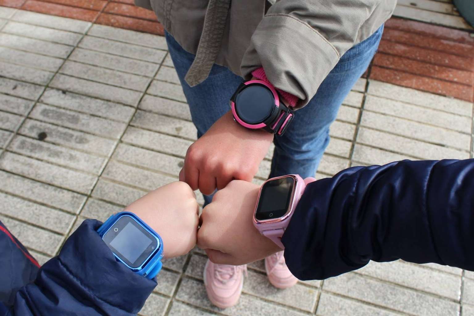 Savewatches de SaveFamily, relojes inteligentes para la seguridad y localización familiar en tiempo real