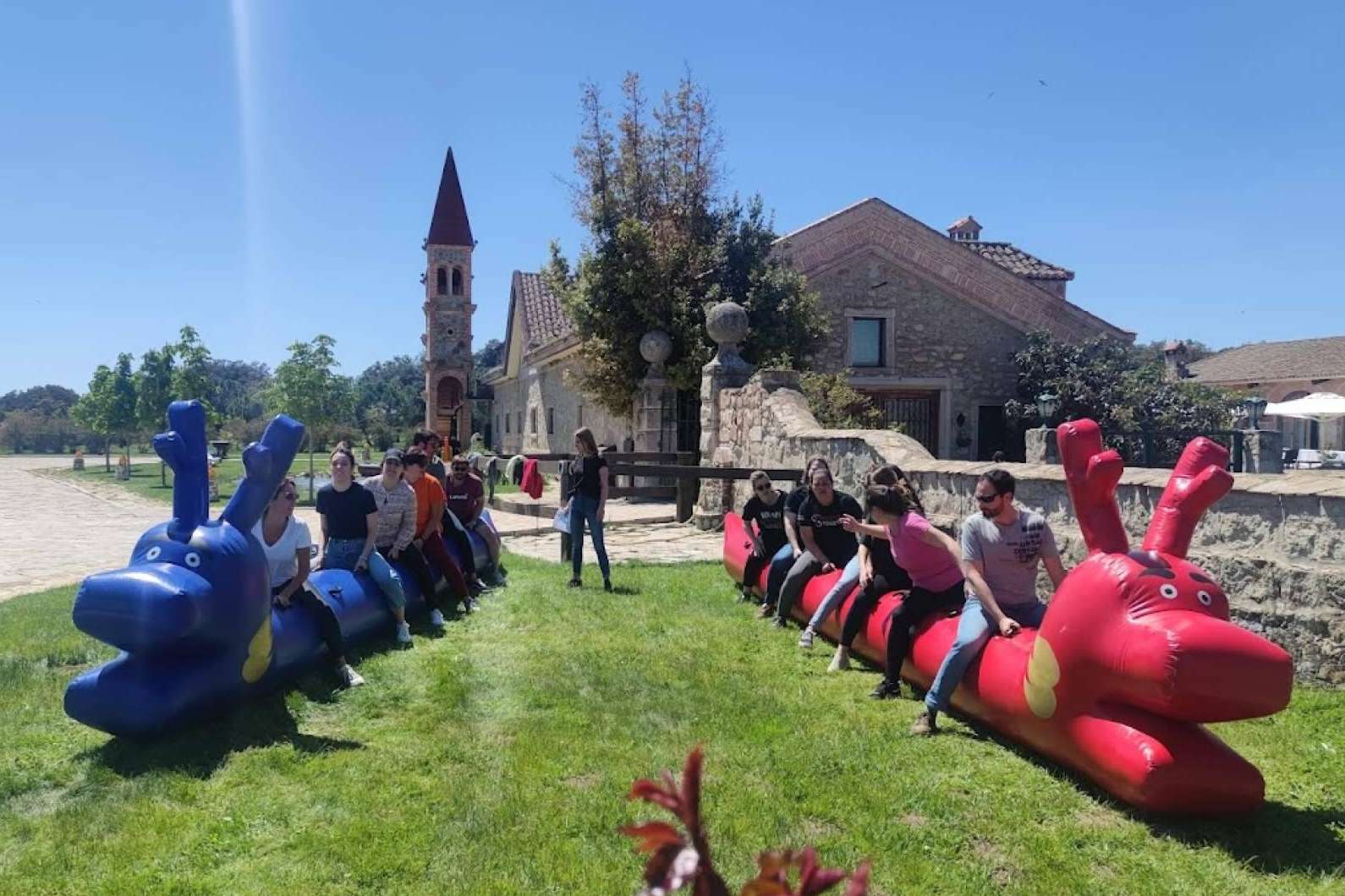 Actividades de liderazgo en la naturaleza para fomentar el team building, de la mano de No Name Sport
